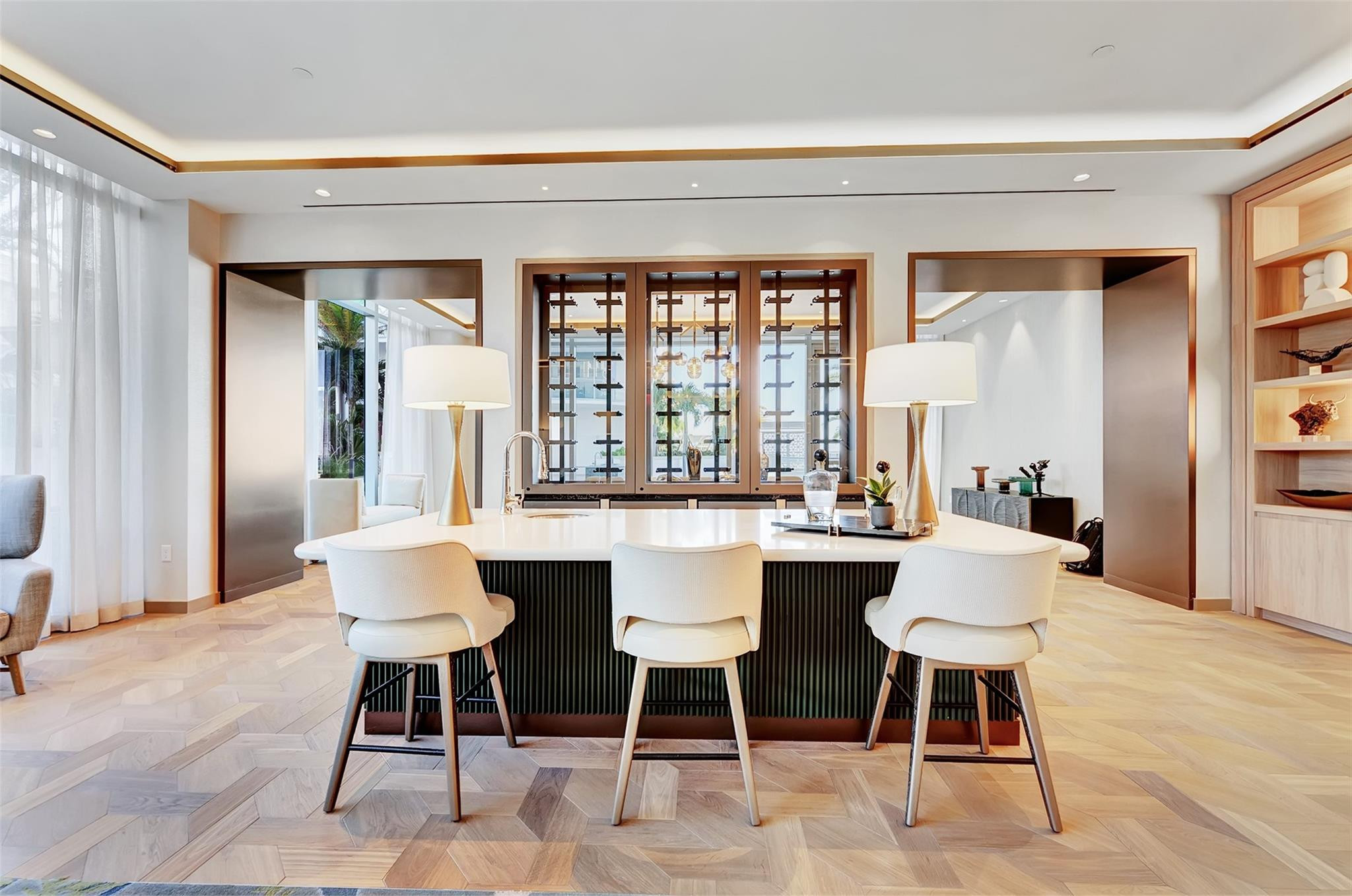 151 N Seabreeeze Boulevard 504