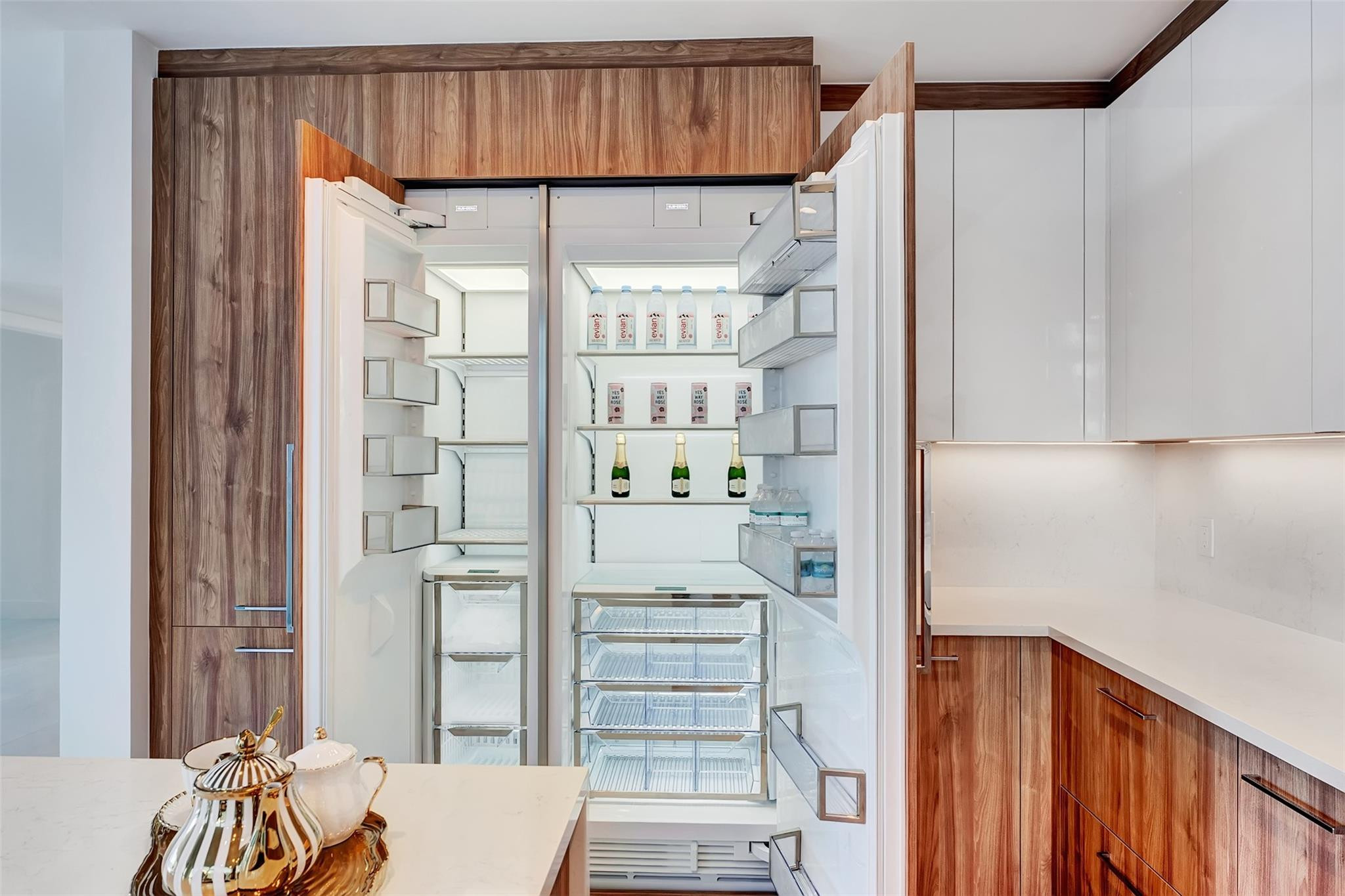 151 N Seabreeeze Boulevard 504