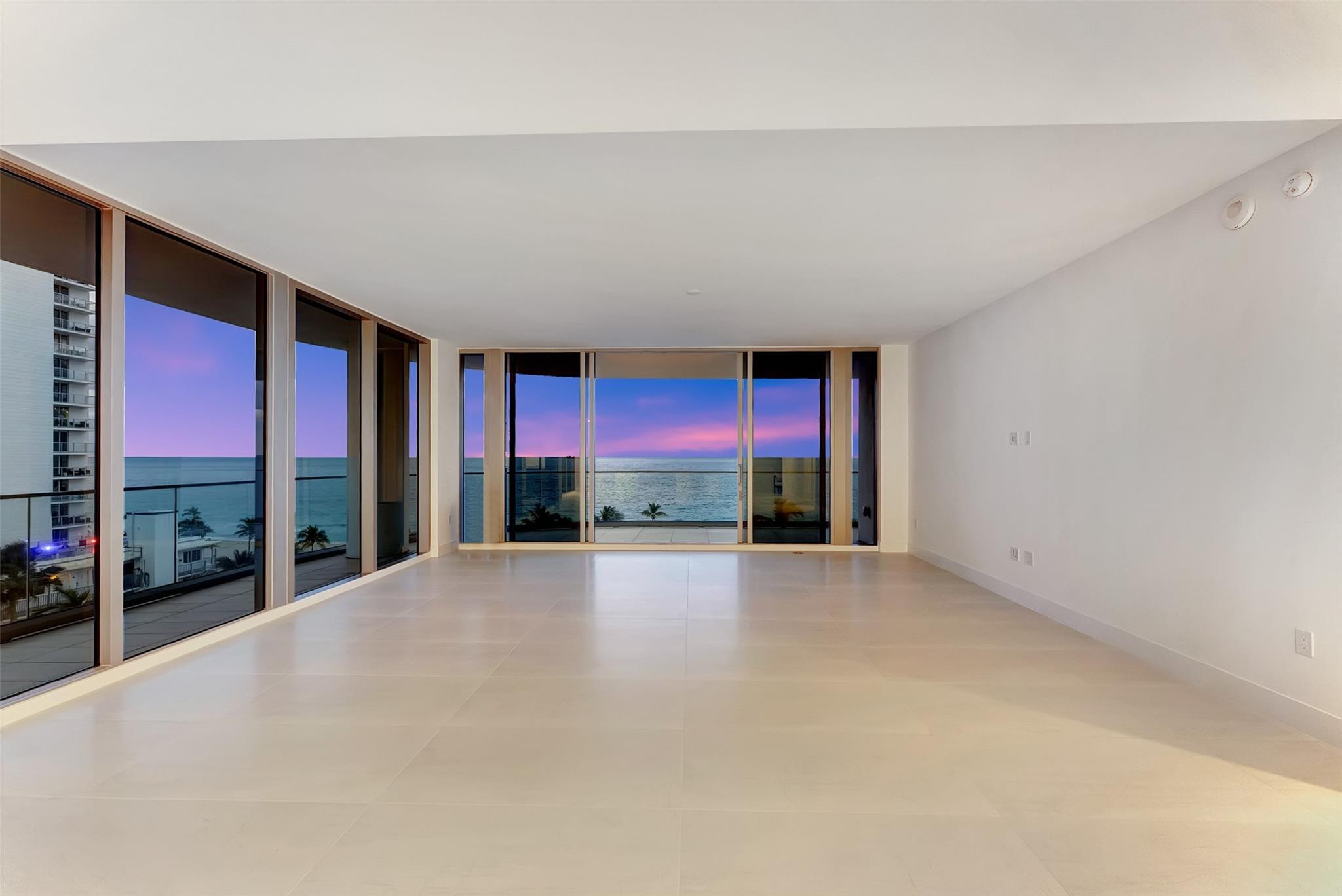 151 N Seabreeeze Boulevard 504