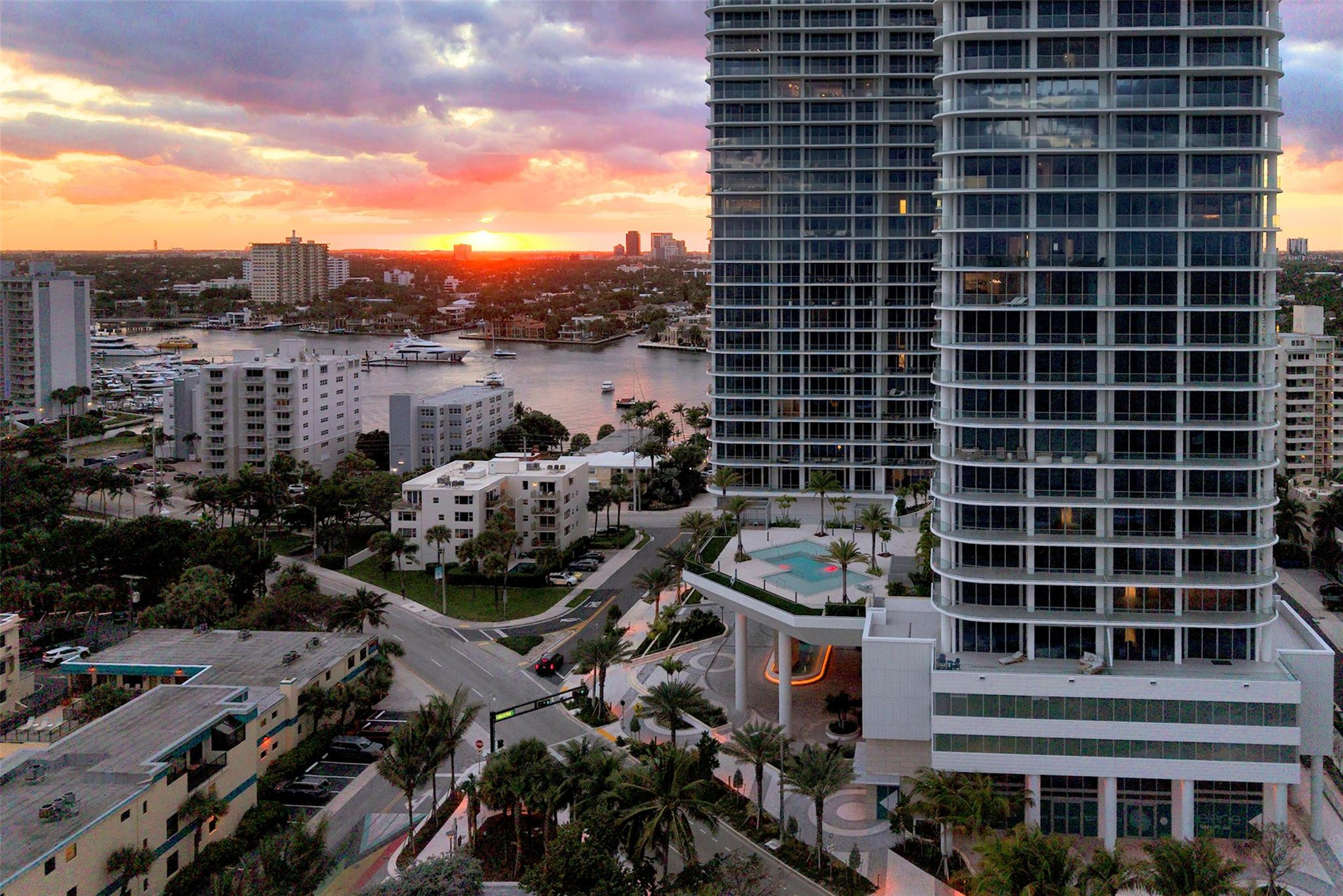 151 N Seabreeeze Boulevard 504