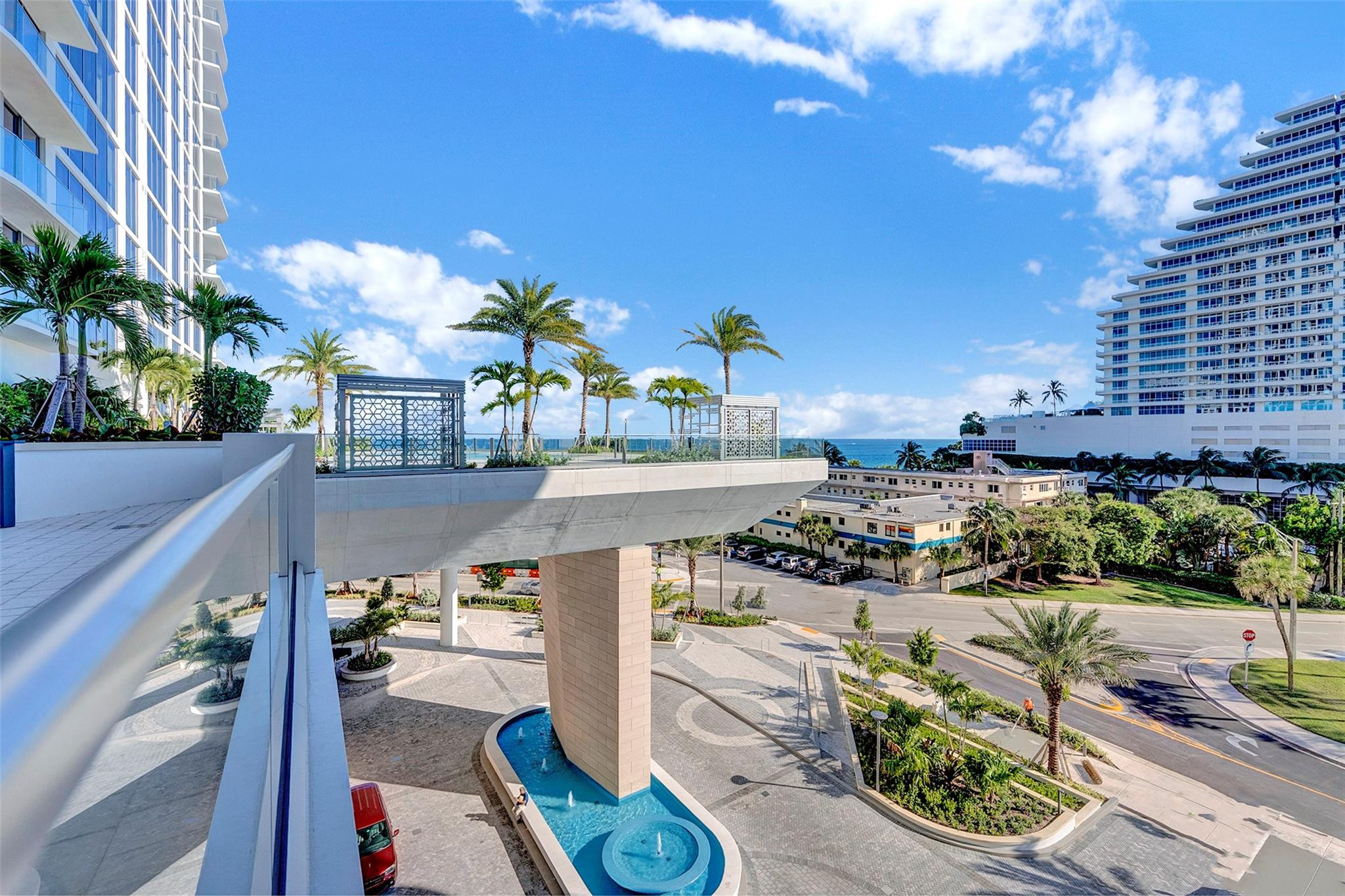 151 N Seabreeeze Boulevard 504