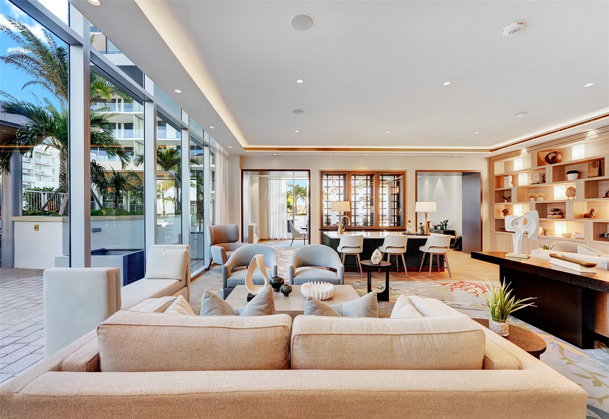 151 N Seabreeeze Boulevard 504