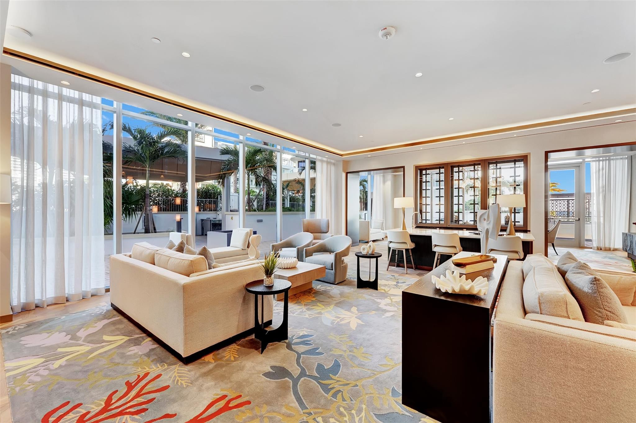 151 N Seabreeeze Boulevard 504