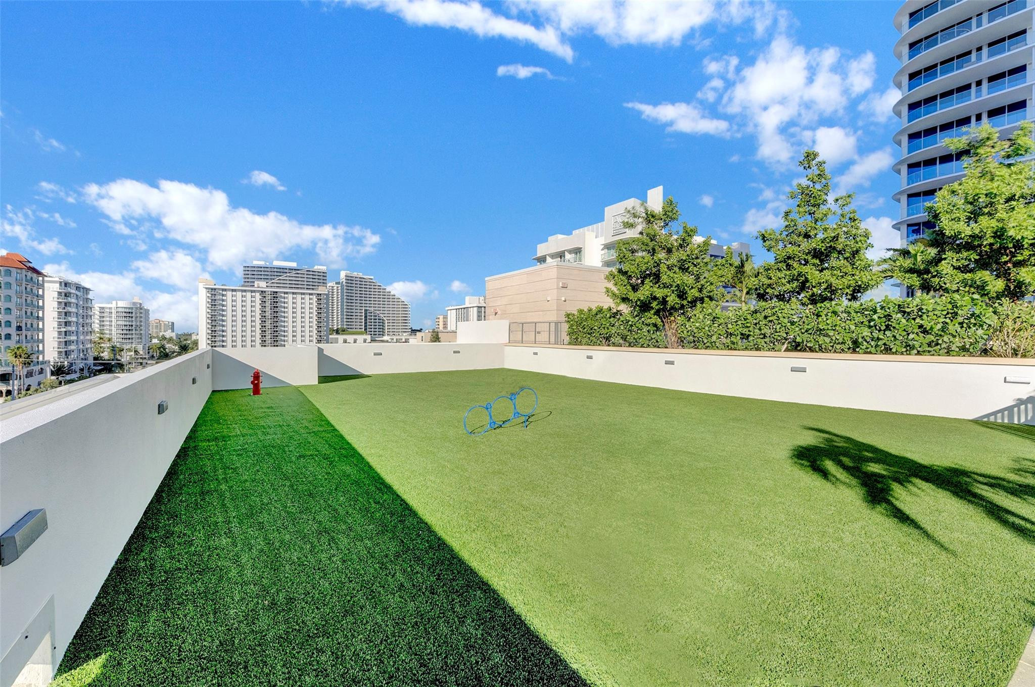 151 N Seabreeeze Boulevard 504