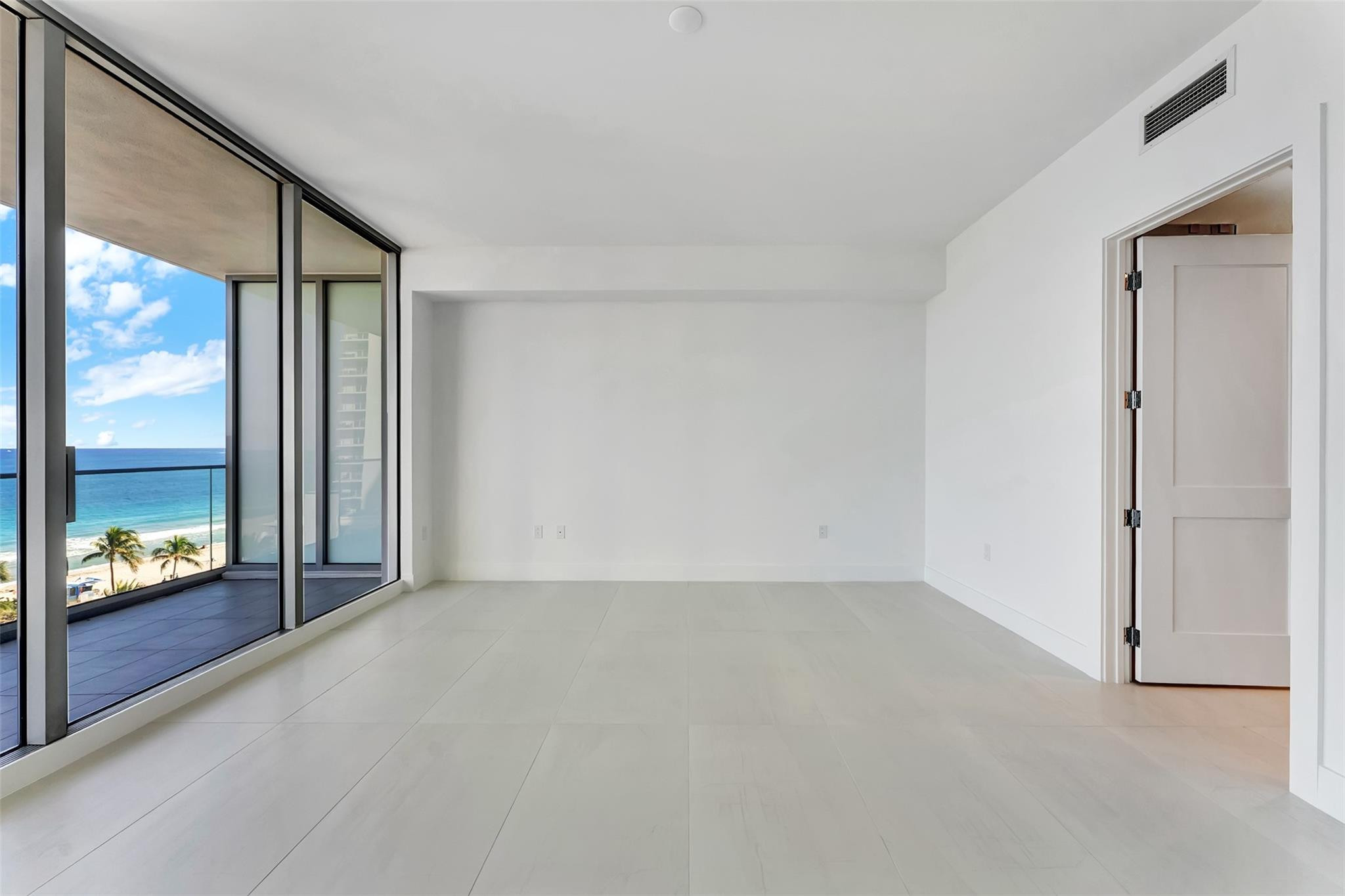 151 N Seabreeeze Boulevard 504