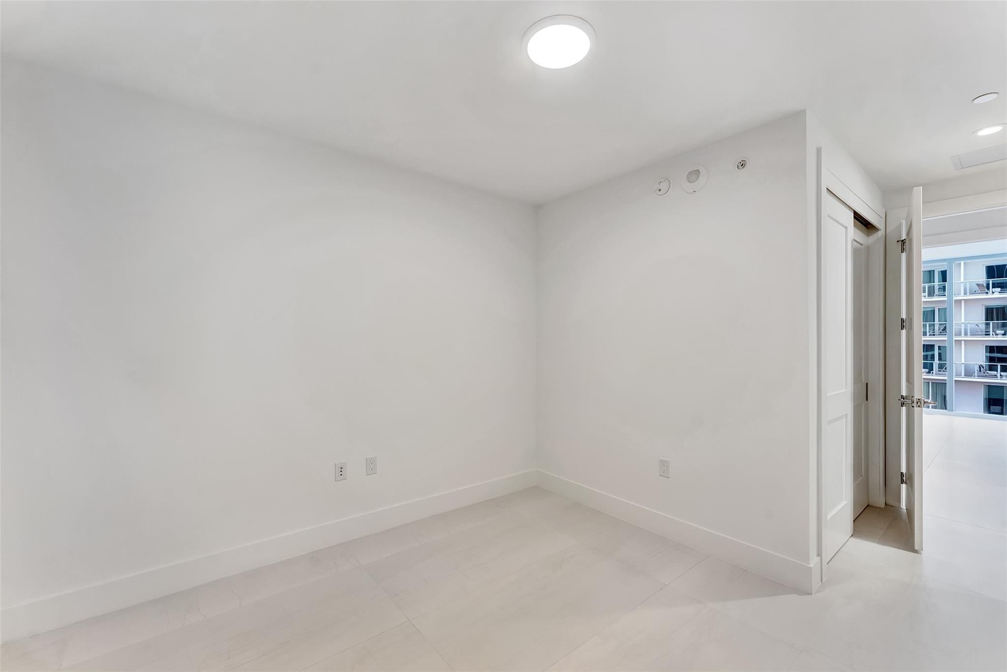 151 N Seabreeeze Boulevard 504