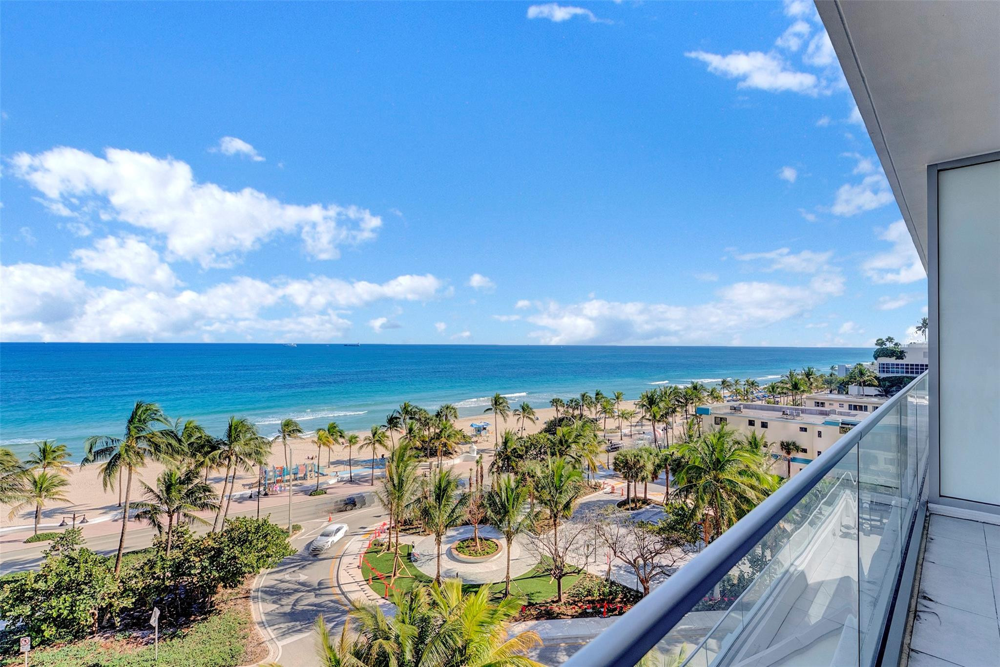 151 N Seabreeeze Boulevard 504