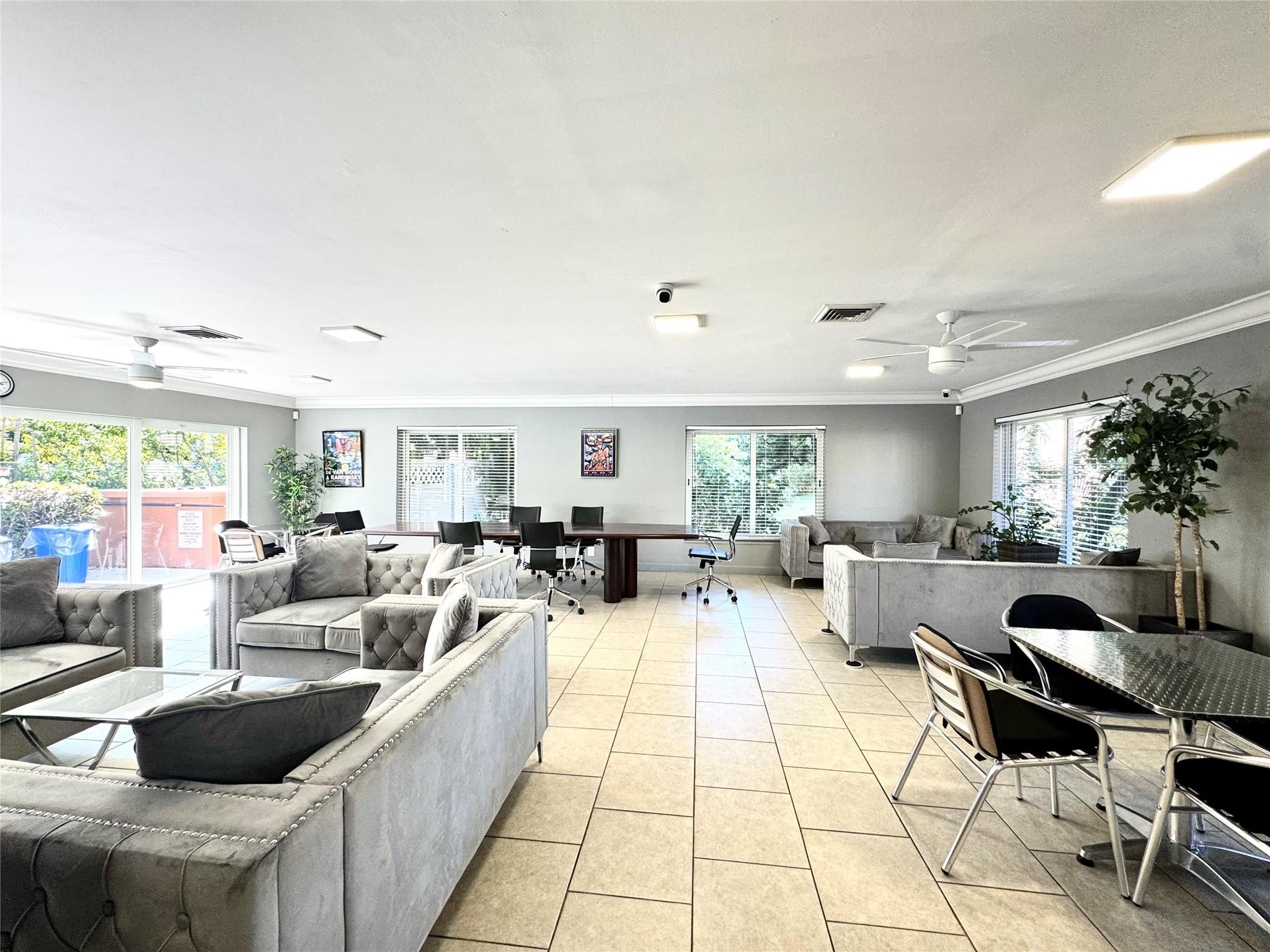 119 NE 19th Court 203G, Wilton Manors Unit: 203G