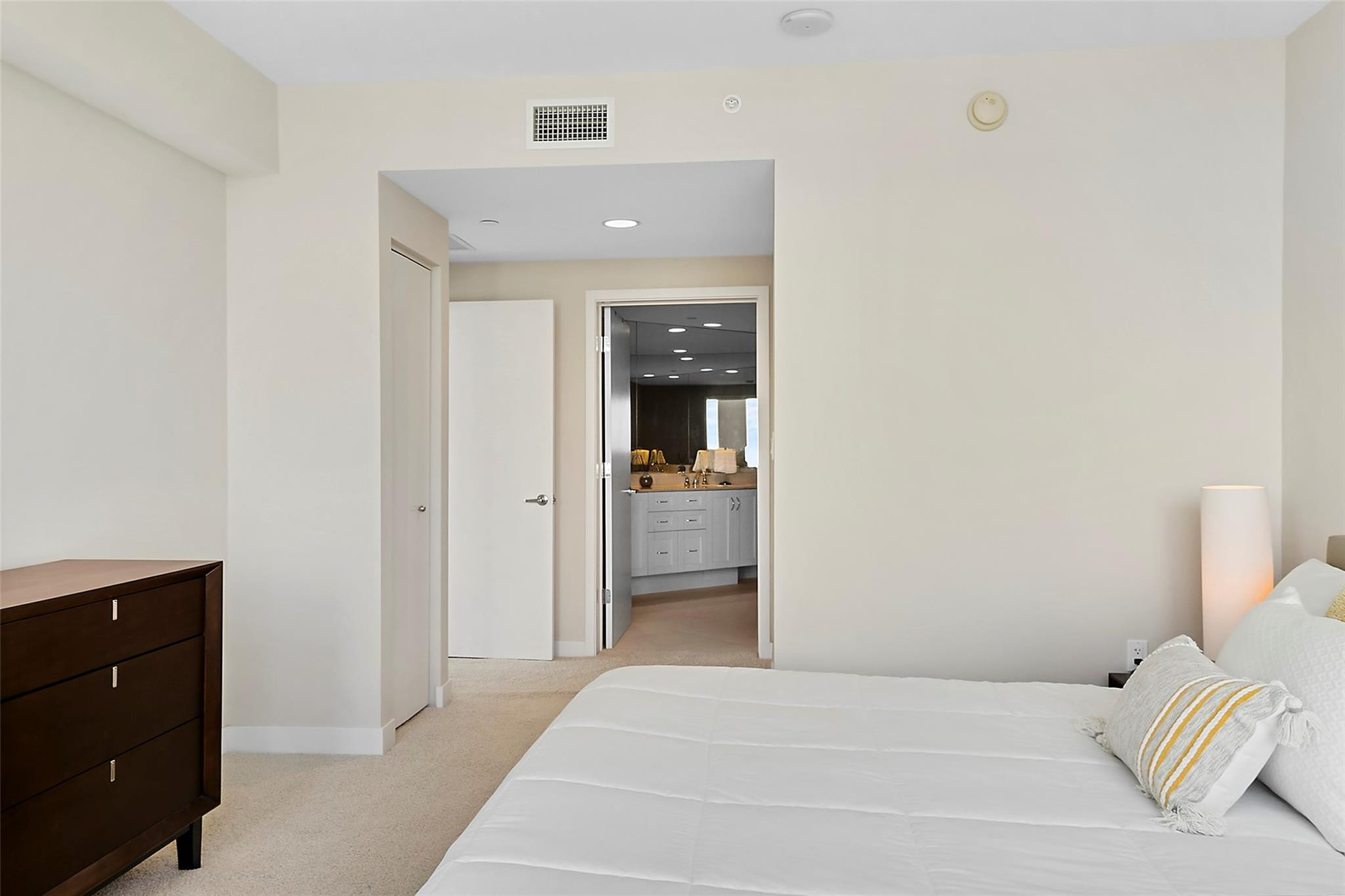 2831 N Ocean Boulevard 801N