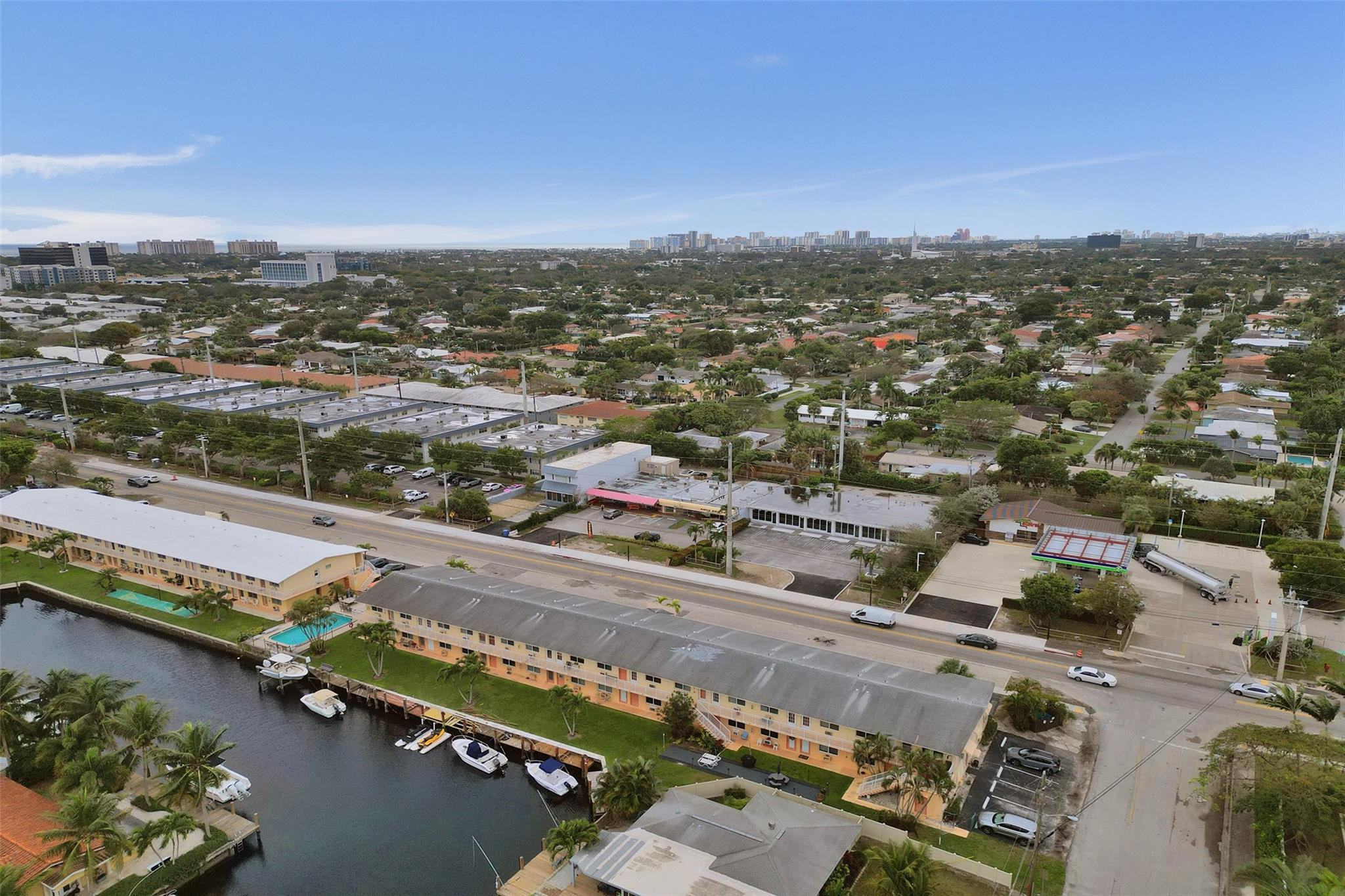 301 E Mcnab Road 115