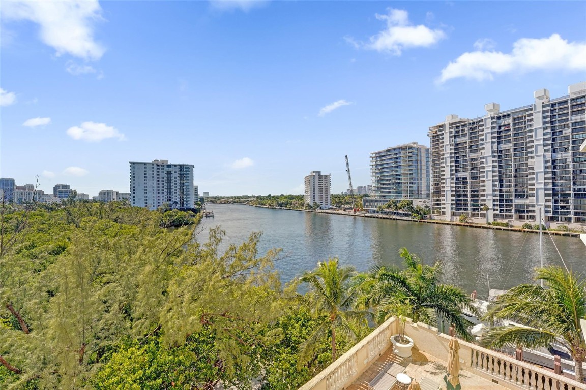 2845 NE 9th Street 603