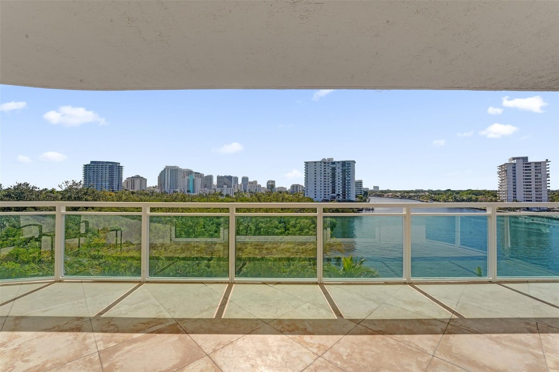 2845 NE 9th Street 603