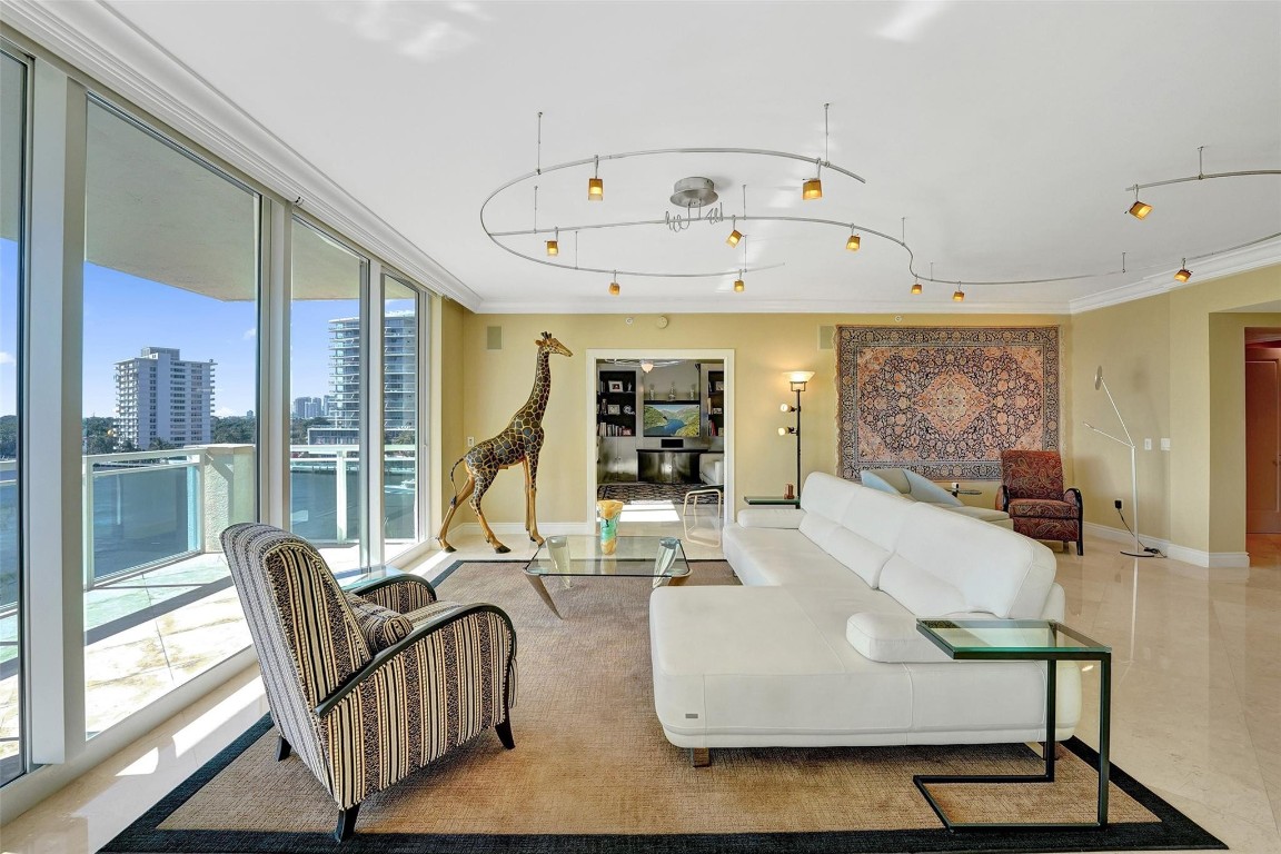 2845 NE 9th Street 603