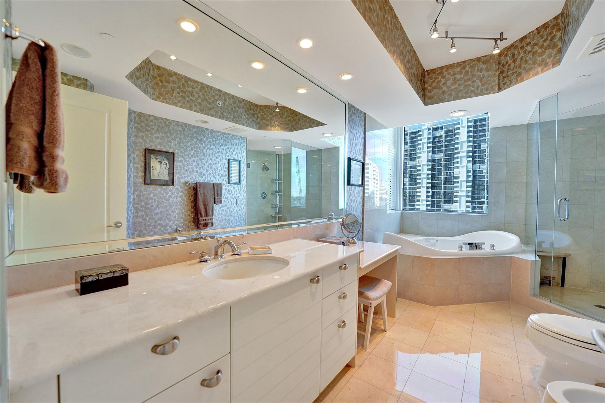 2845 NE 9th Street 603