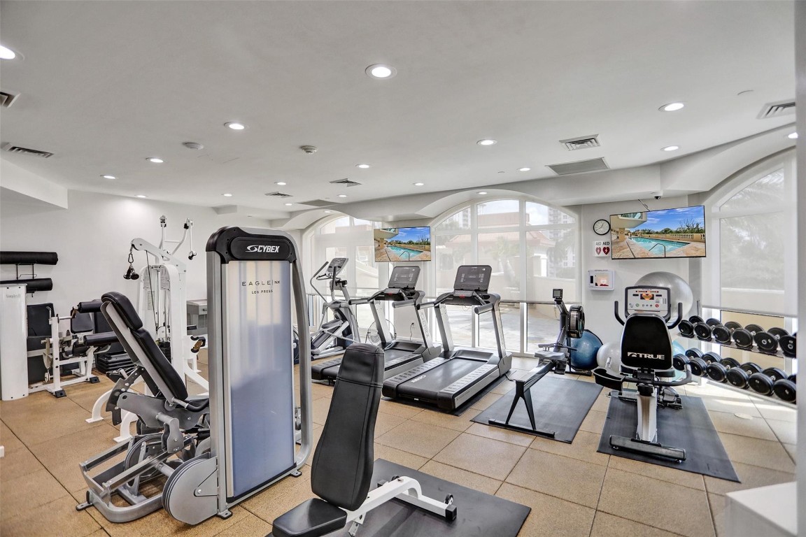 2845 NE 9th Street 603