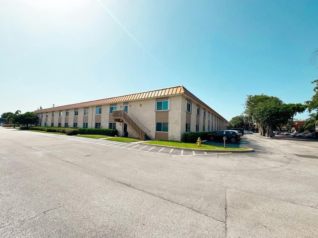 12 NE 19th Court 204A