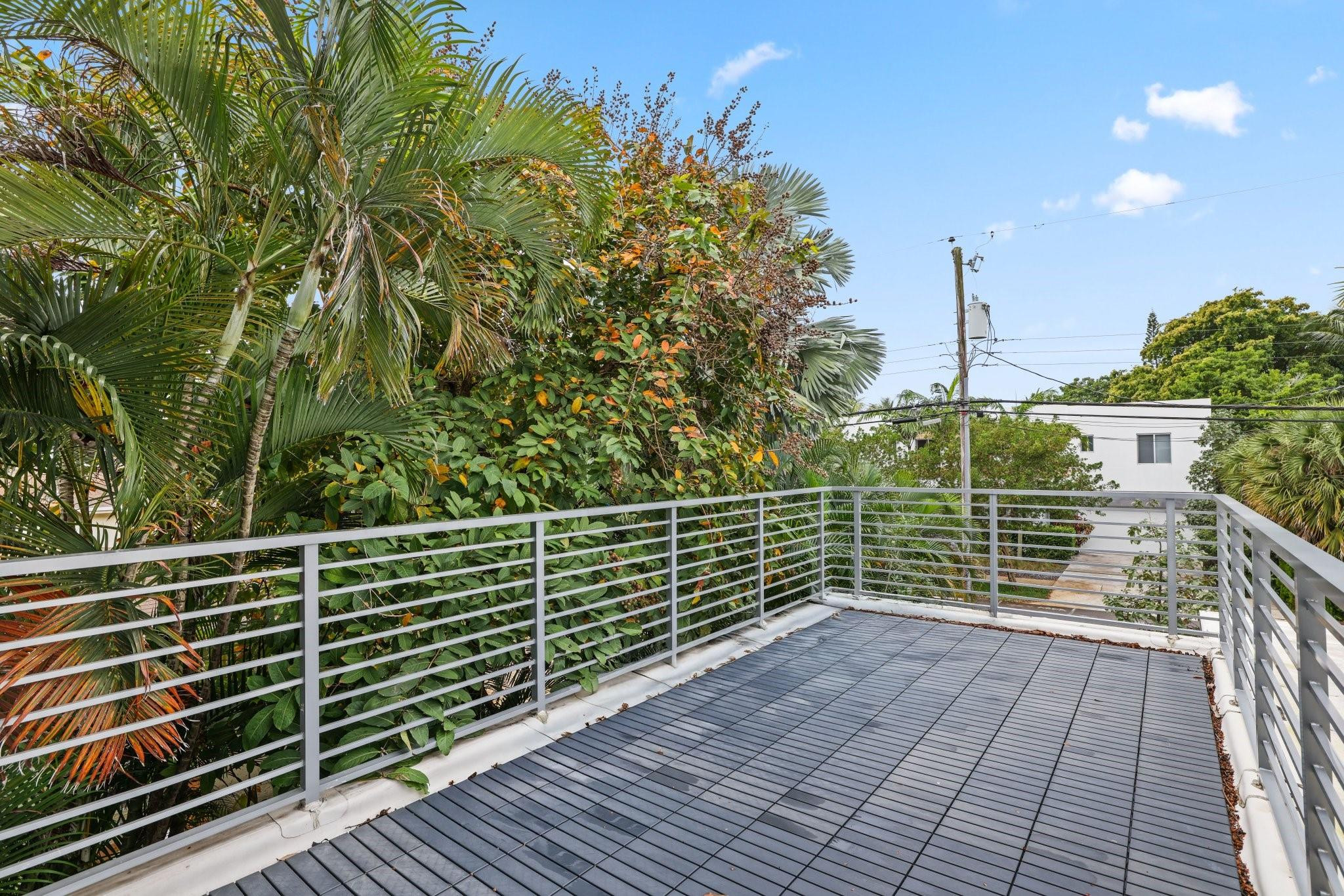 1124 NE 2nd Avenue 1124