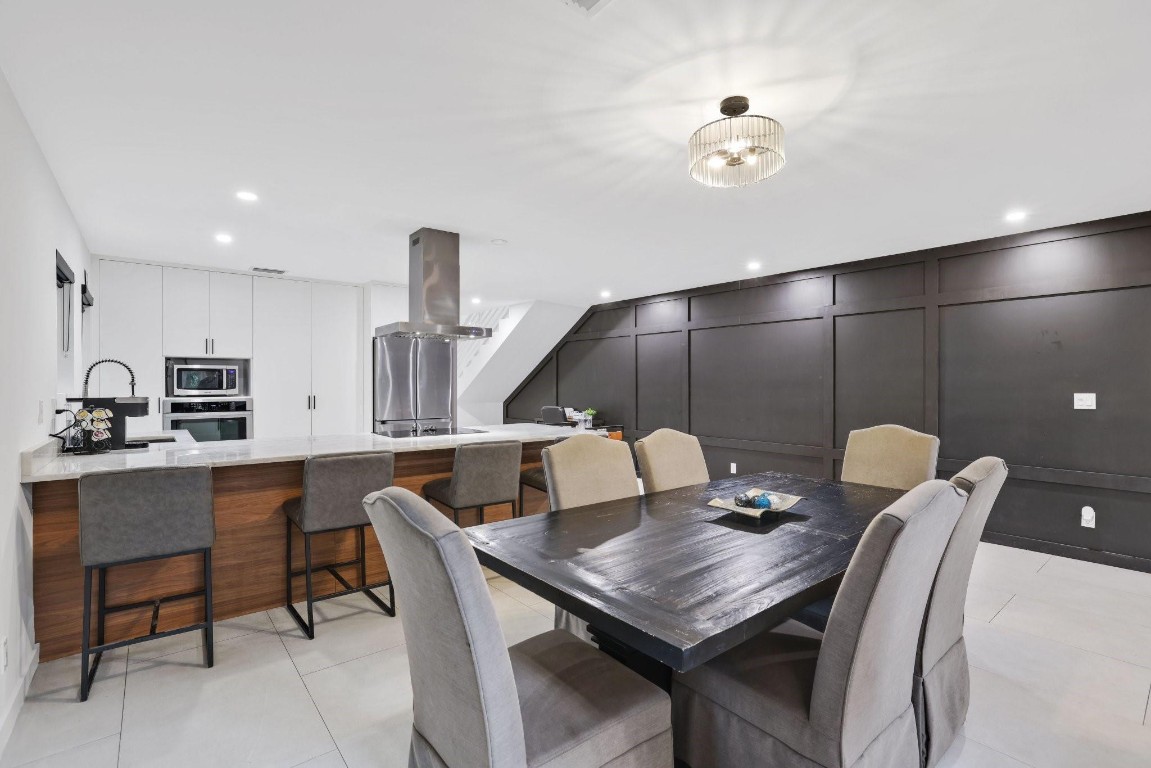 1124 NE 2nd Avenue 1124