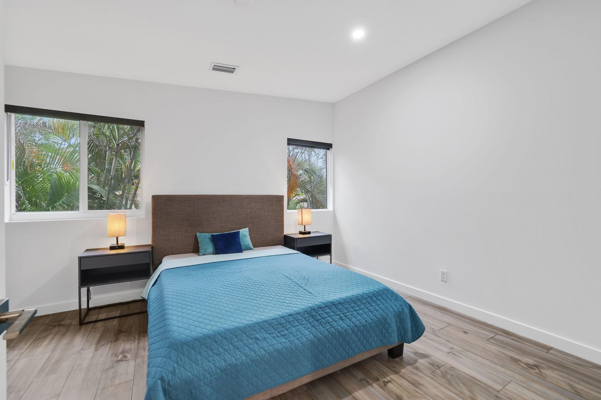 1124 NE 2nd Avenue 1124