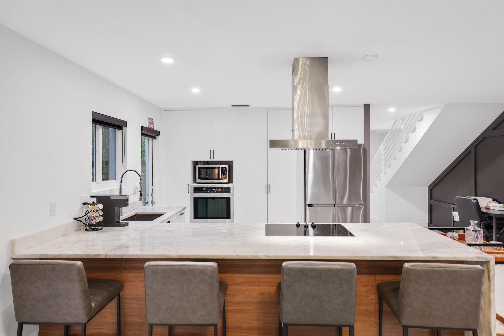 1124 NE 2nd Avenue 1124