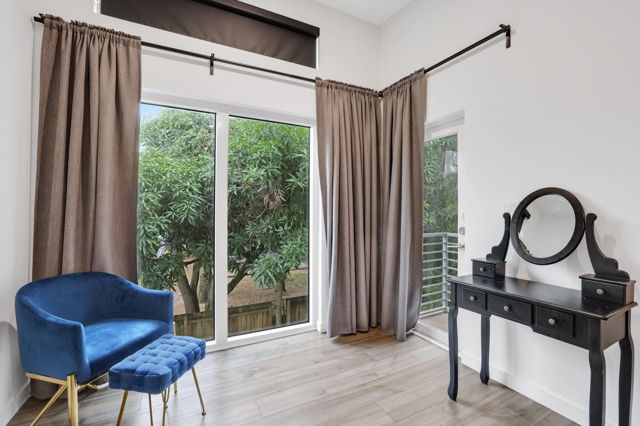 1124 NE 2nd Avenue 1124