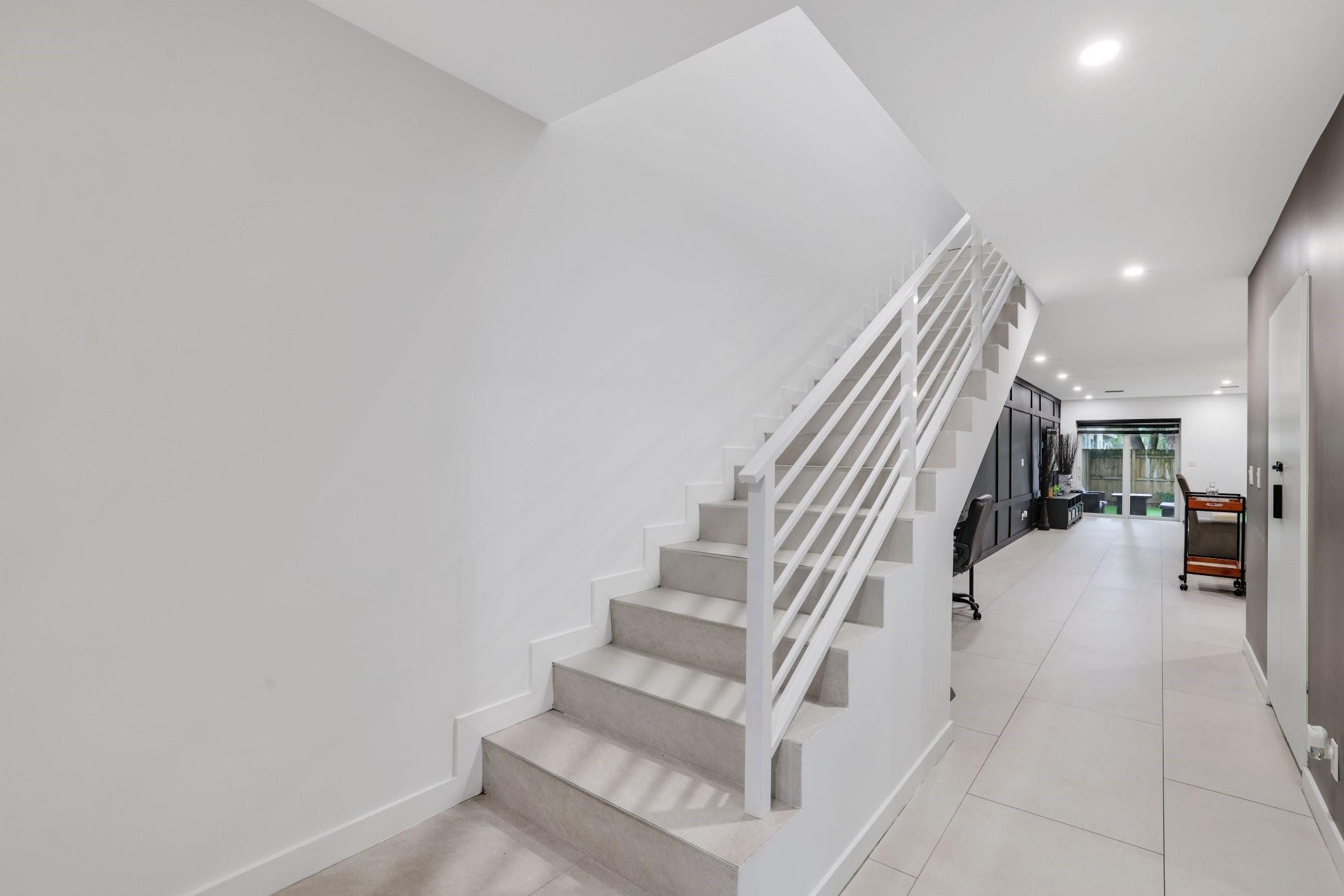 1124 NE 2nd Avenue 1124