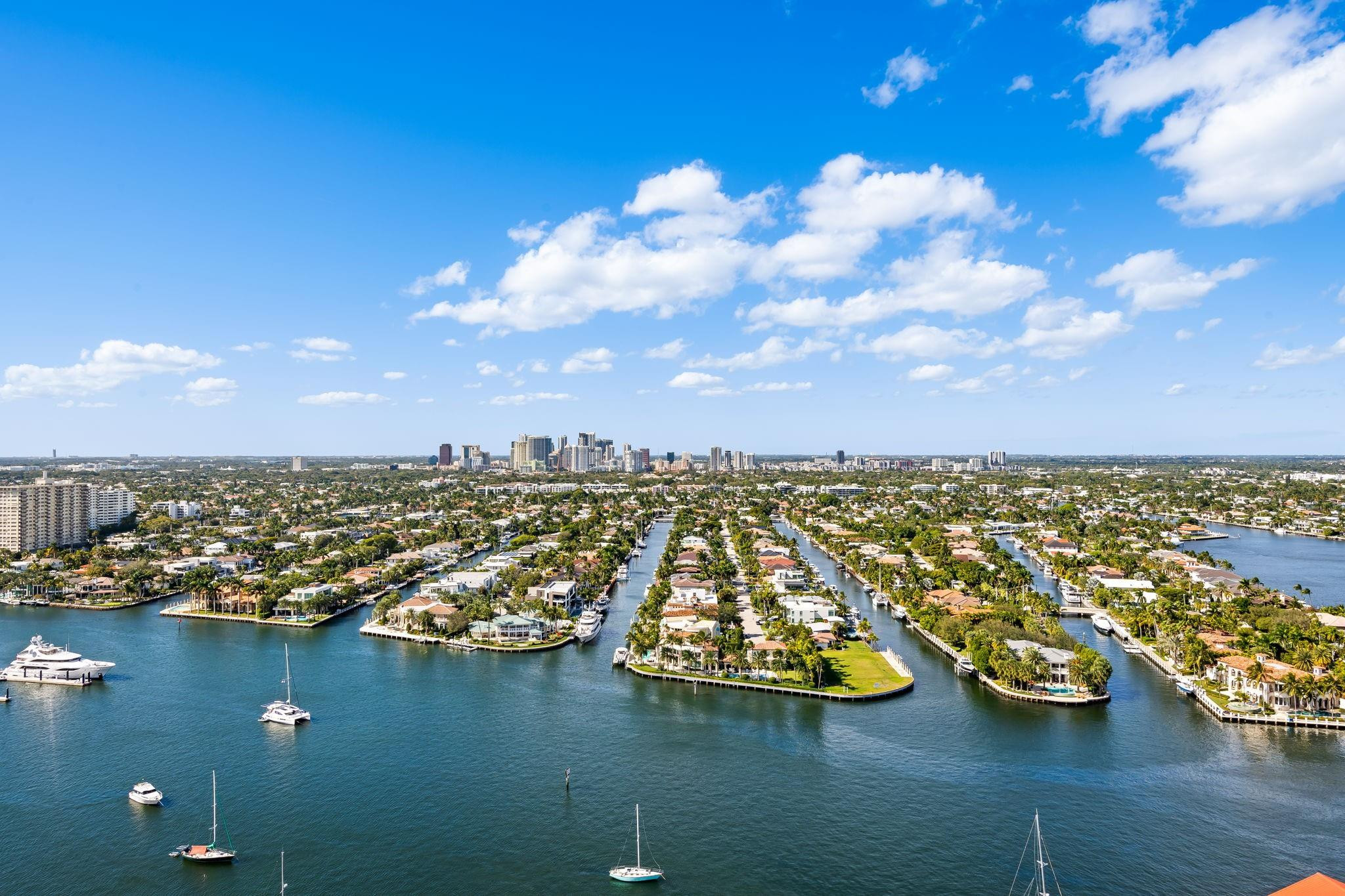 153 N Seabreeze 2404-S