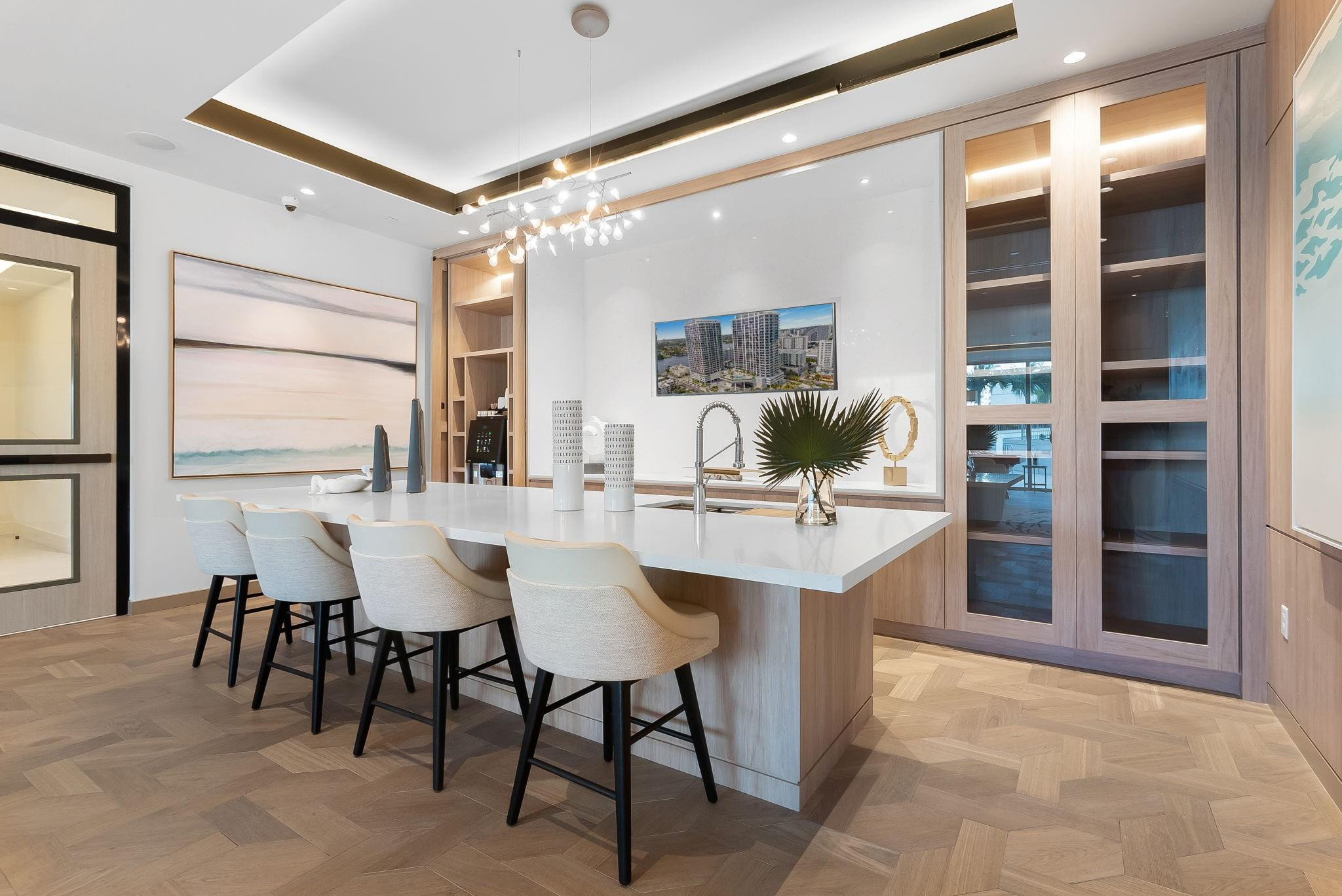 153 N Seabreeze 2404-S