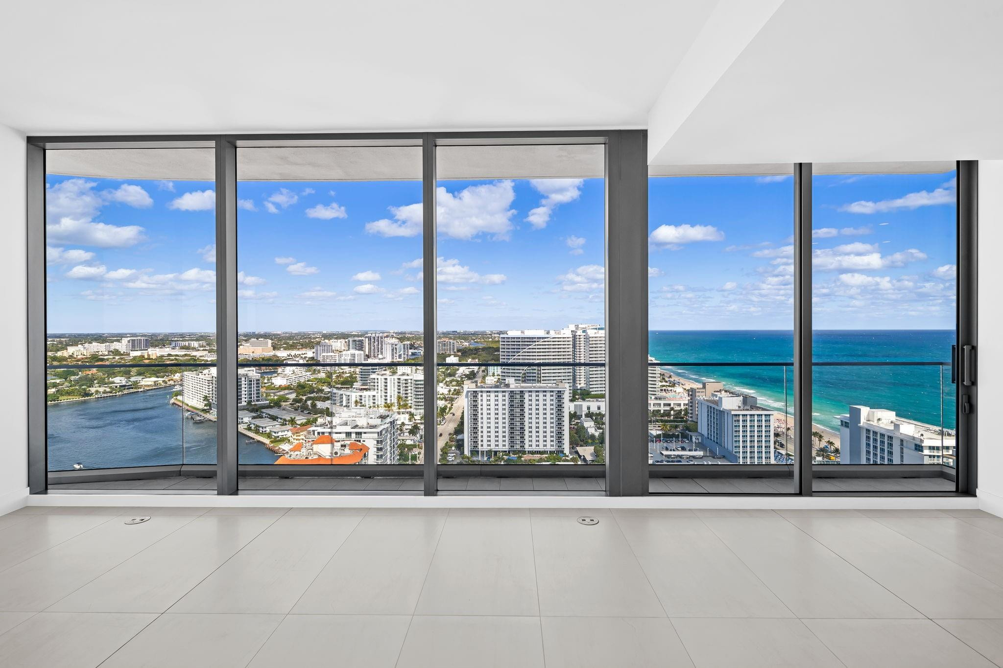 153 N Seabreeze 2404-S