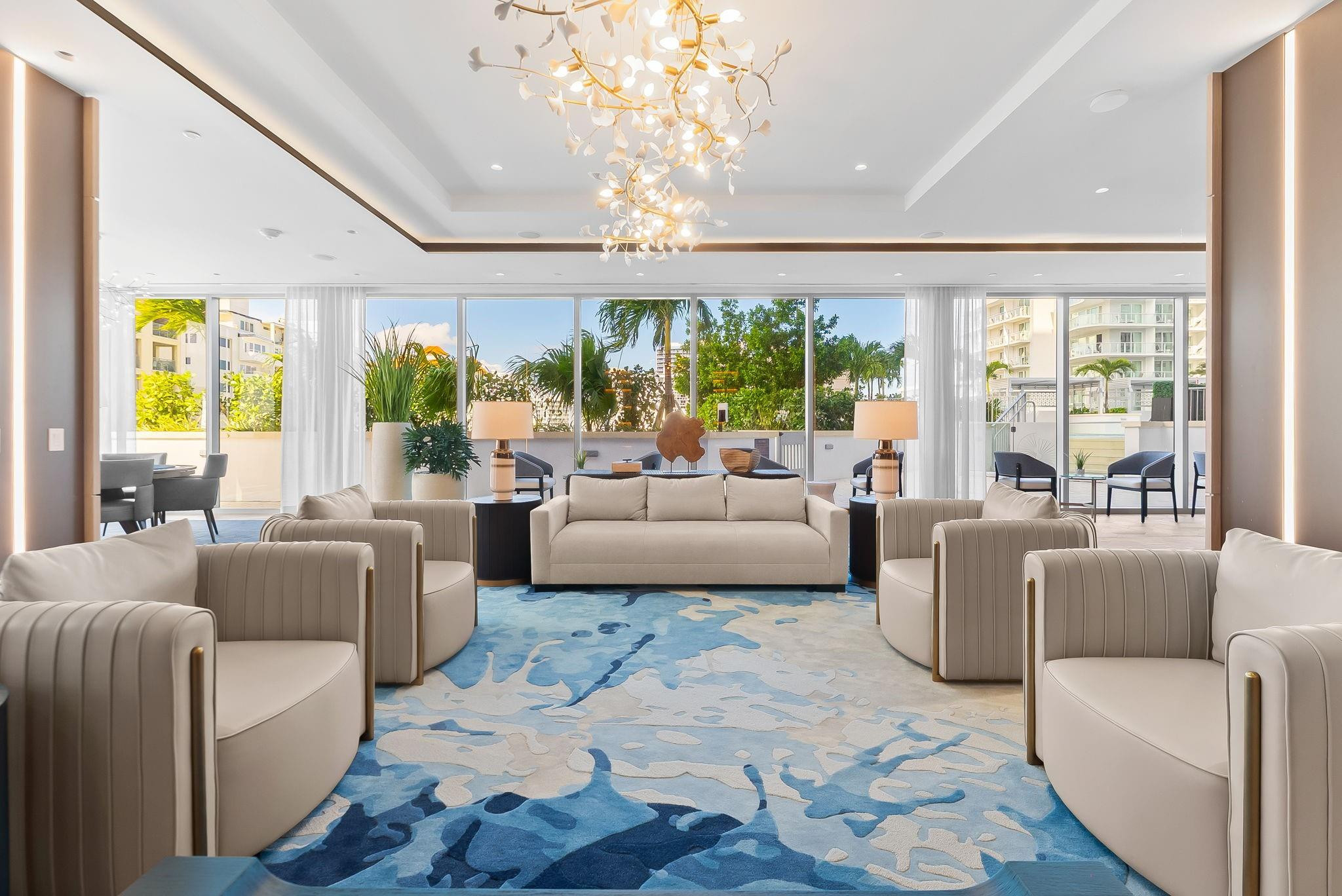 153 N Seabreeze 2404-S