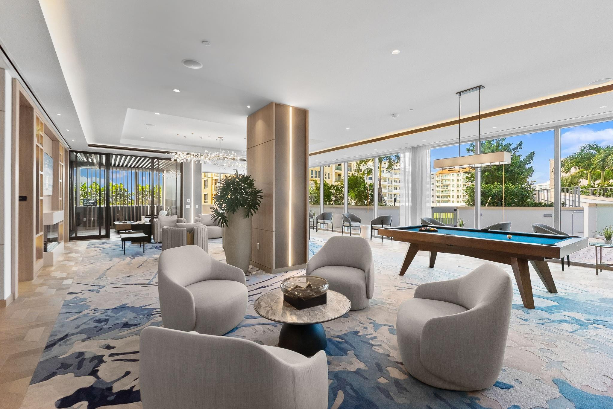 153 N Seabreeze 2404-S