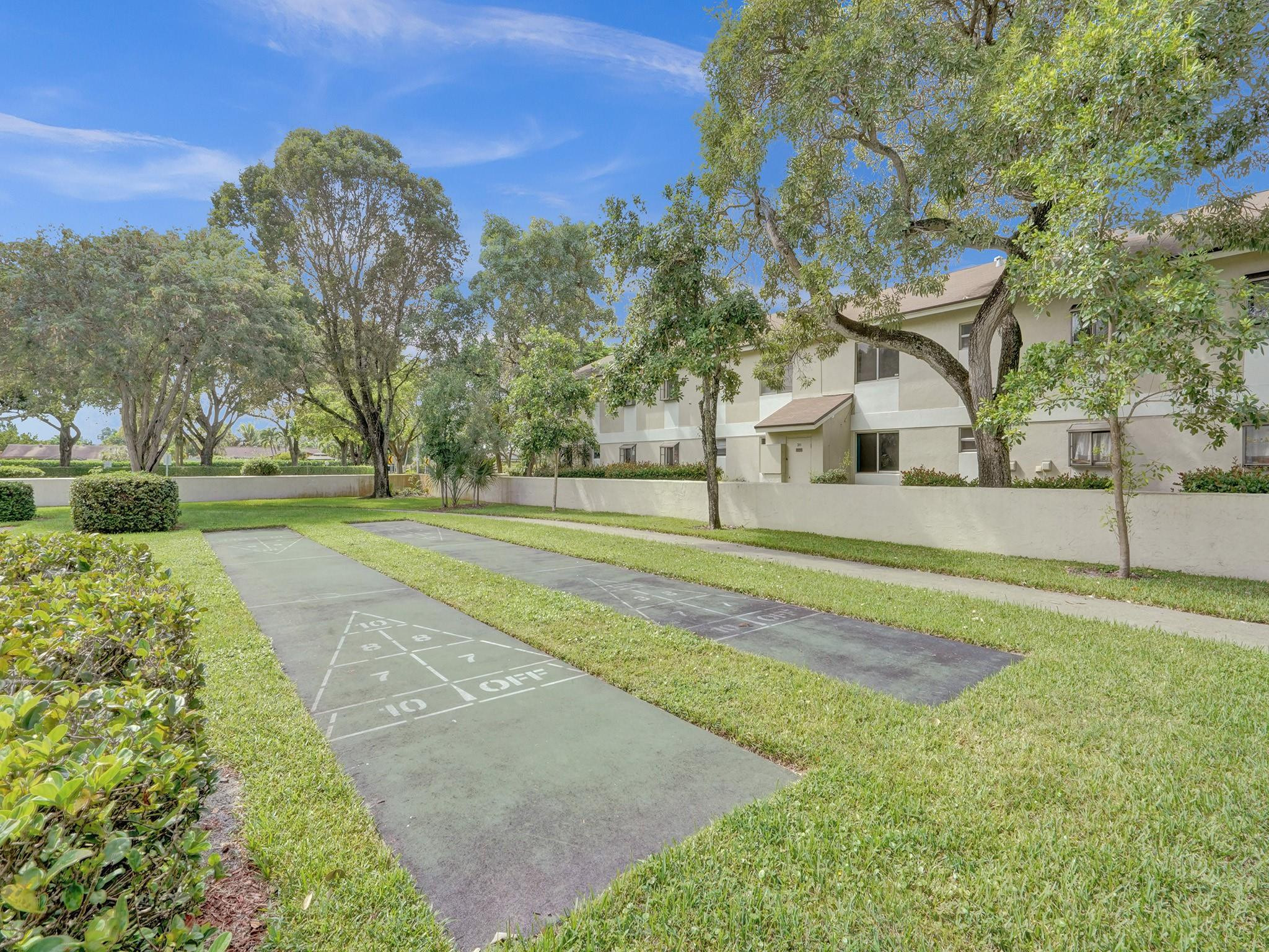 715 Gardens Drive 101