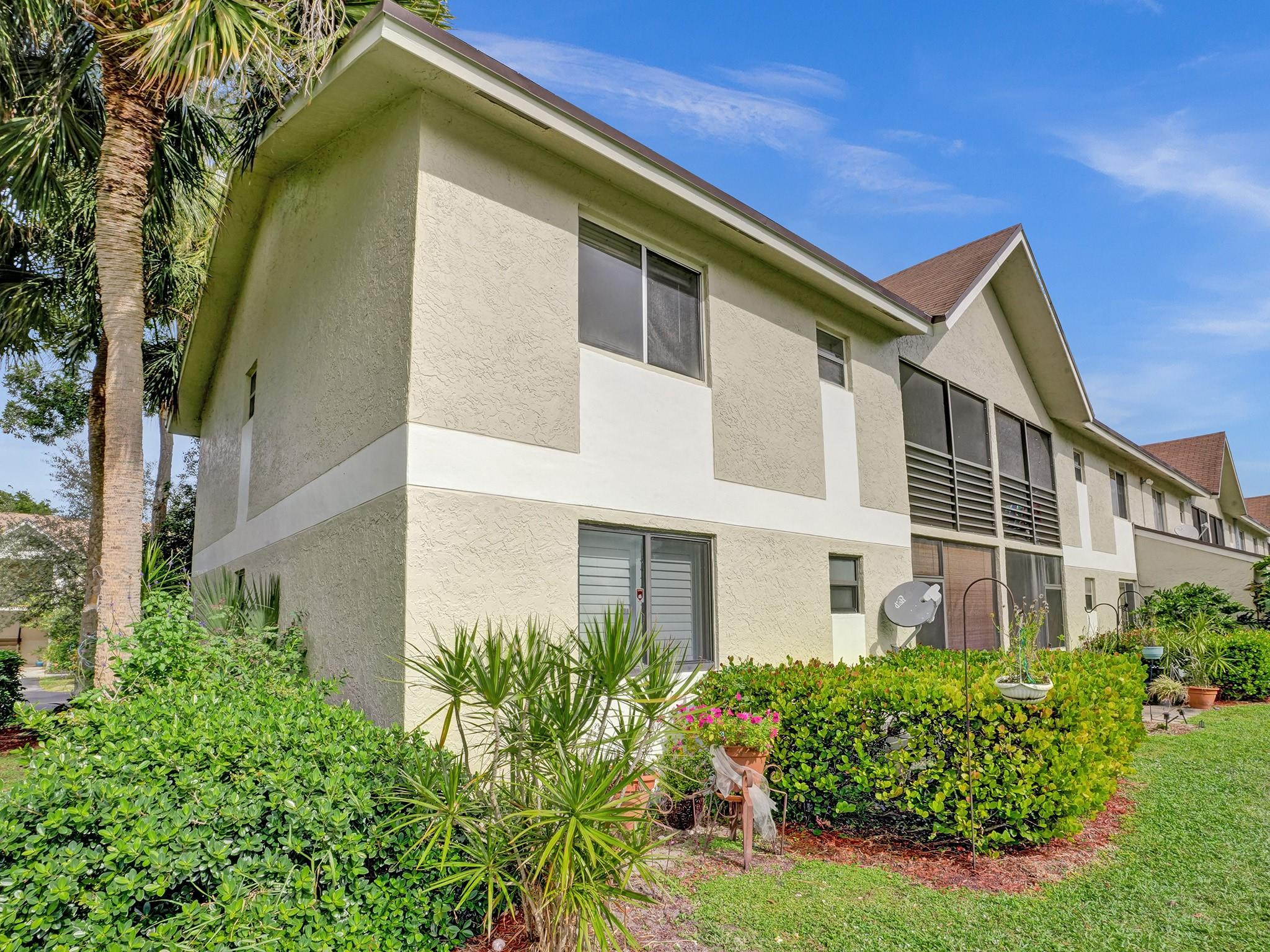 715 Gardens Drive 101