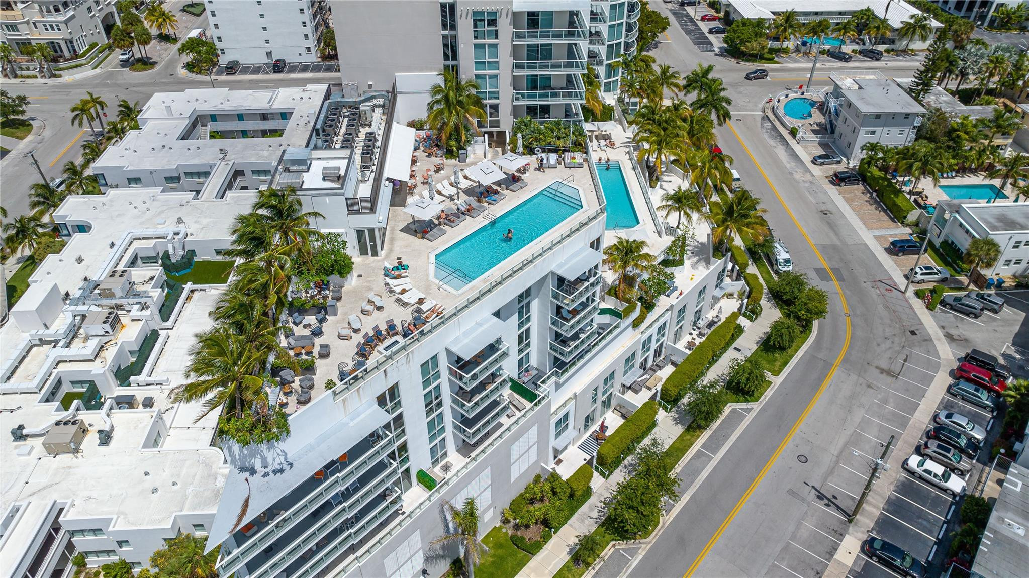 401 N Birch Road 1212