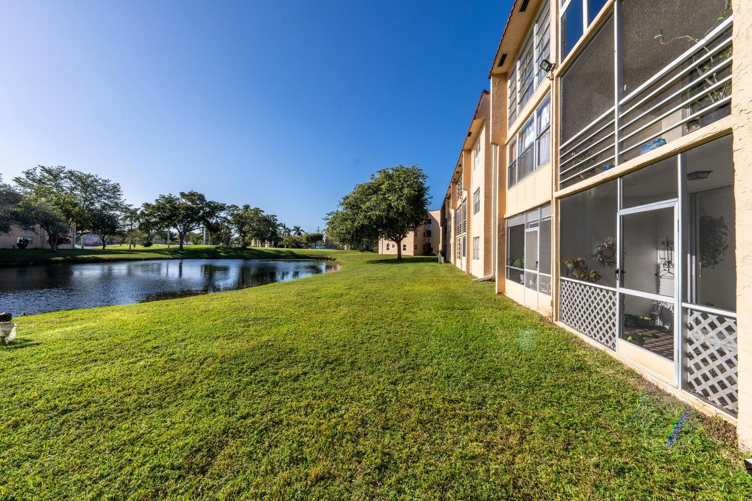 9281 Sunrise Lakes Boulevard Unit: 107