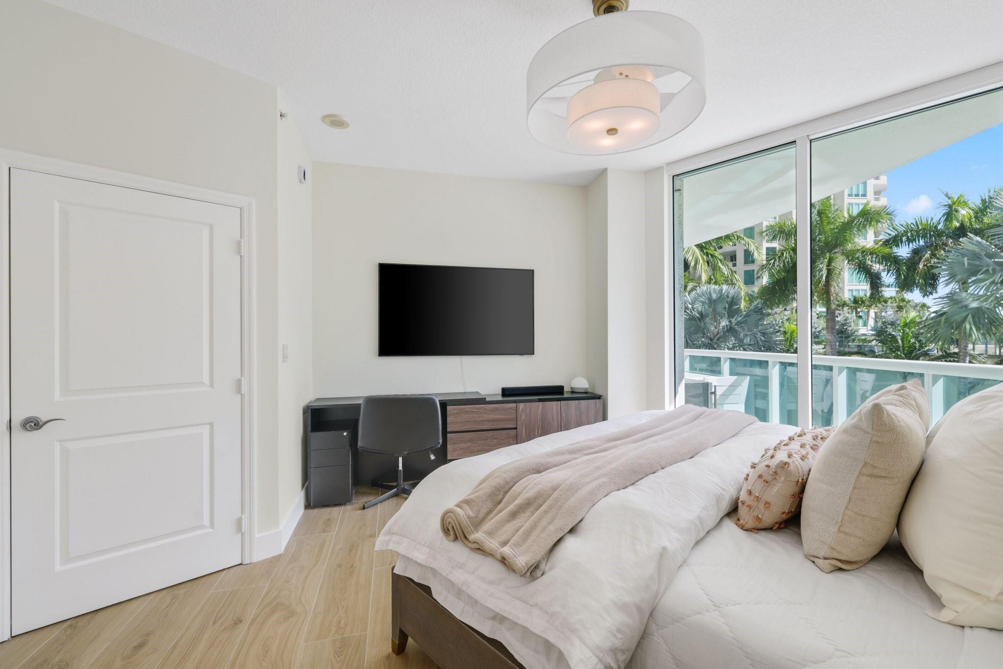 347 N New River Drive 301