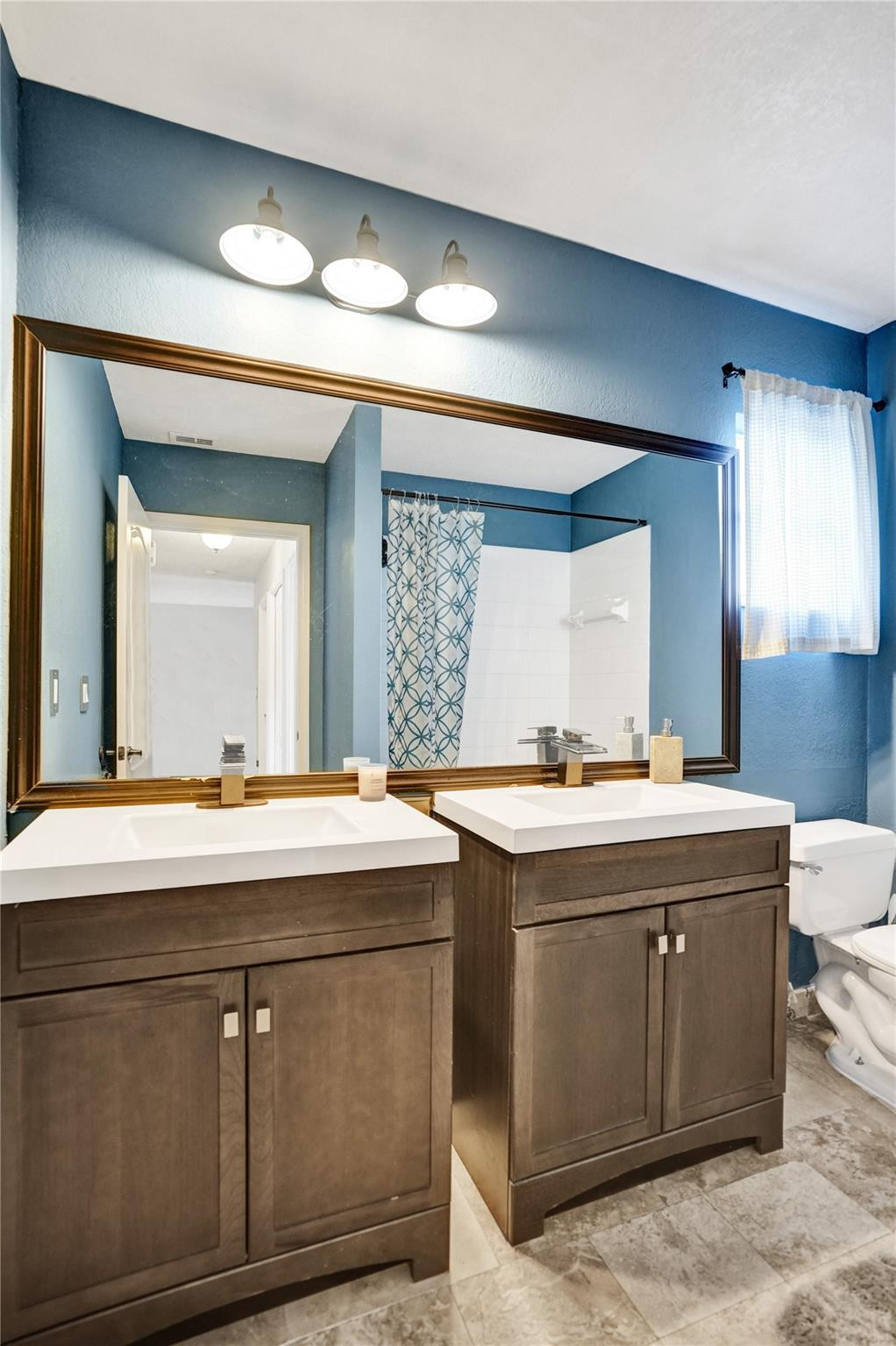 19321 NW 10th Street