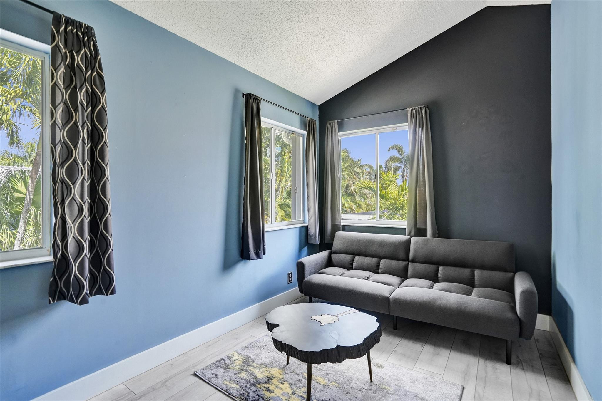 19321 NW 10th Street