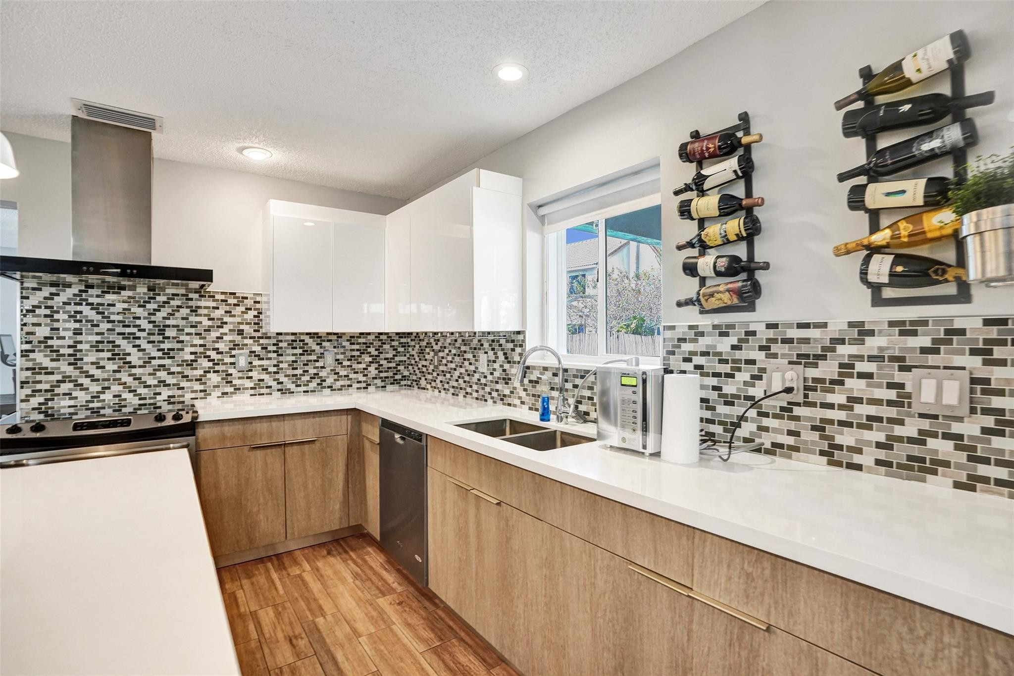 19321 NW 10th Street