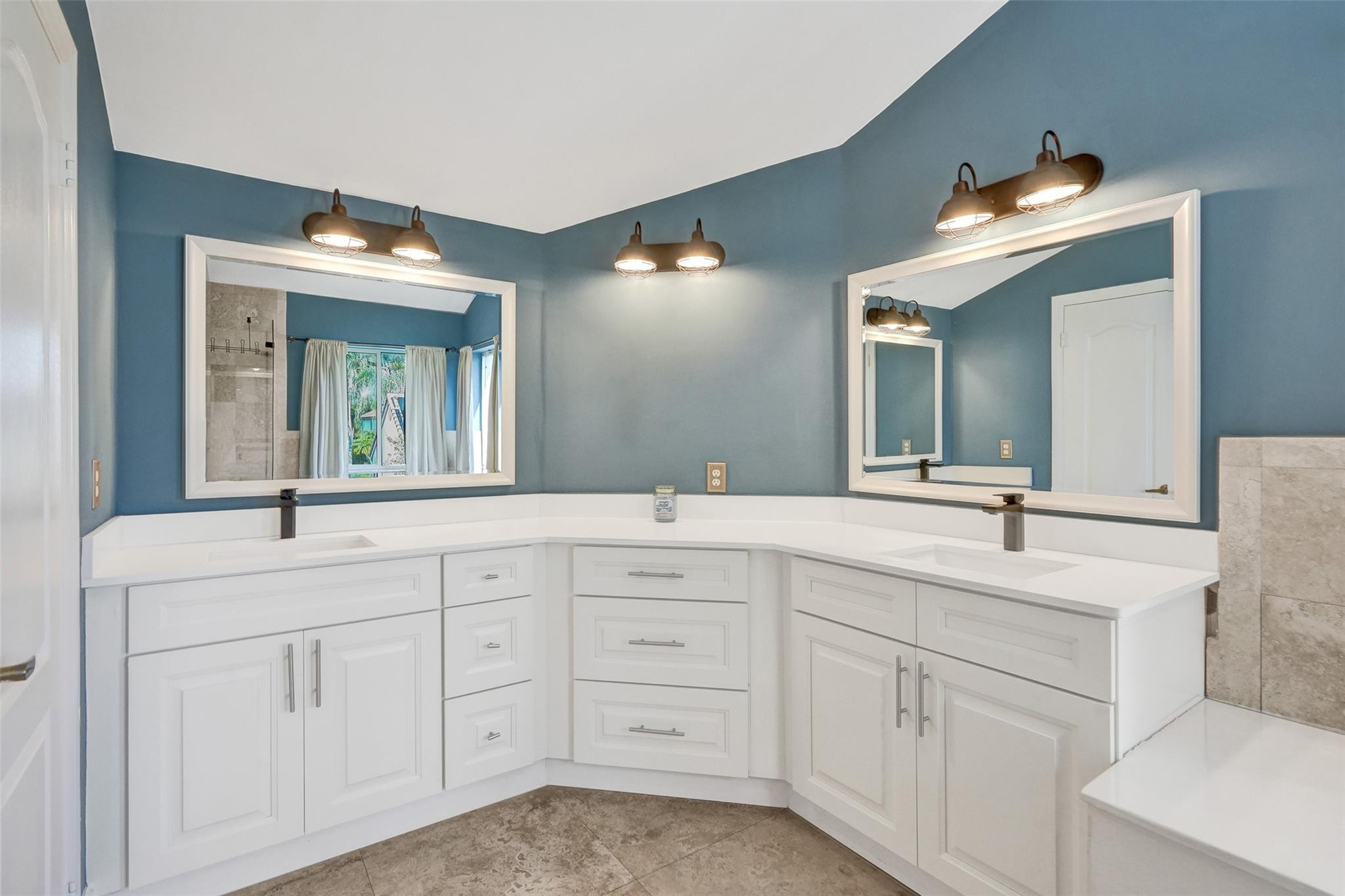 19321 NW 10th Street