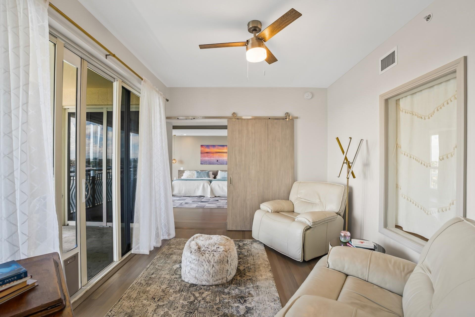 209 N Birch Road 1002
