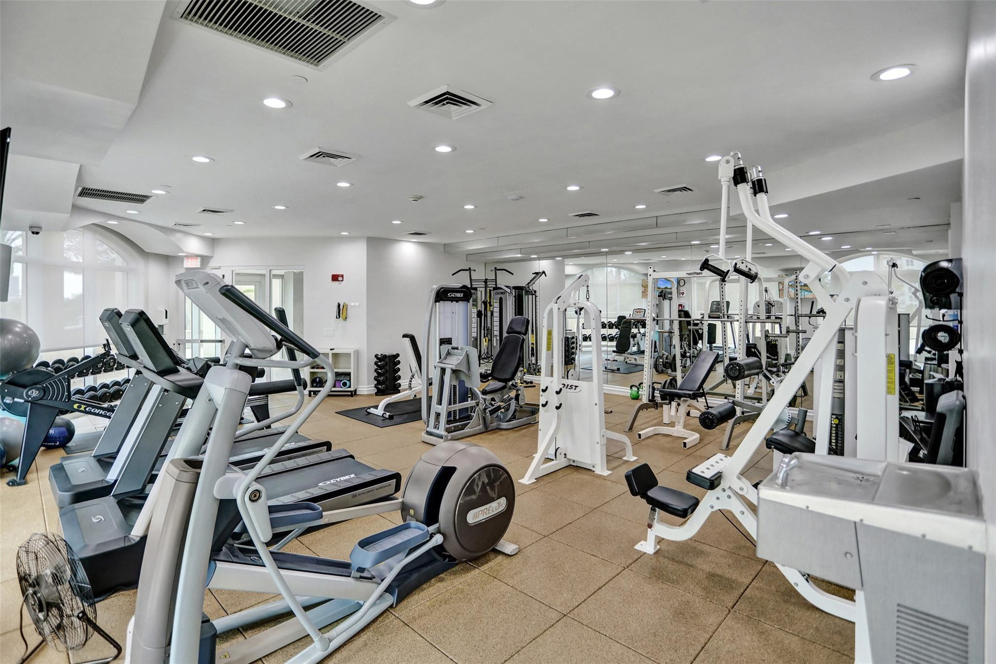 2845 NE 9th Street 601