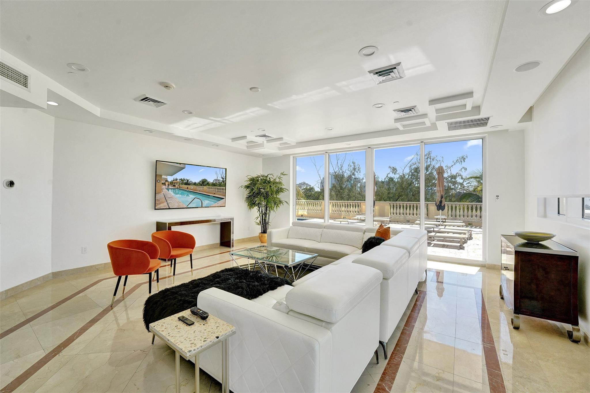 2845 NE 9th Street 601