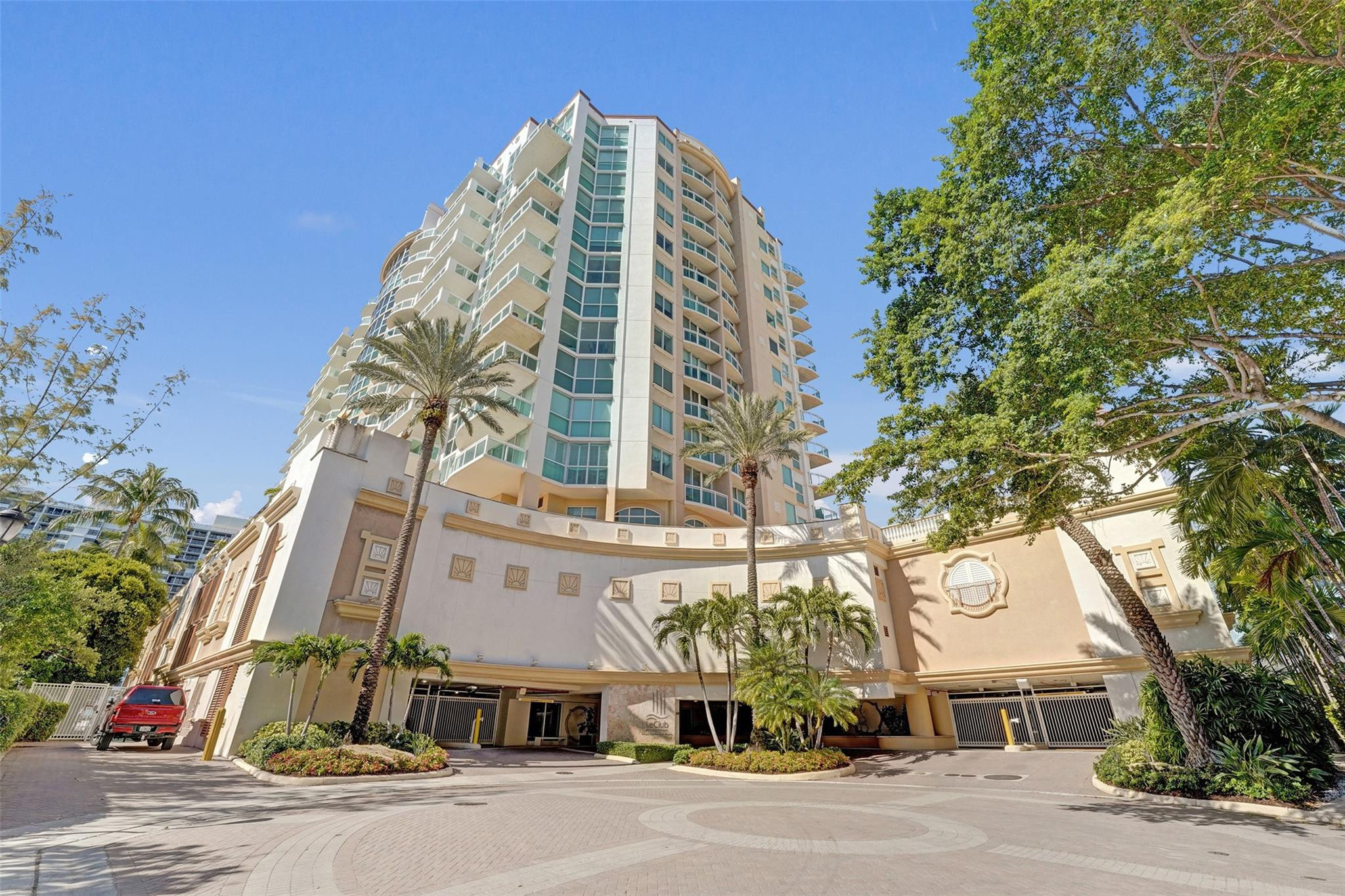 2845 NE 9th Street 601