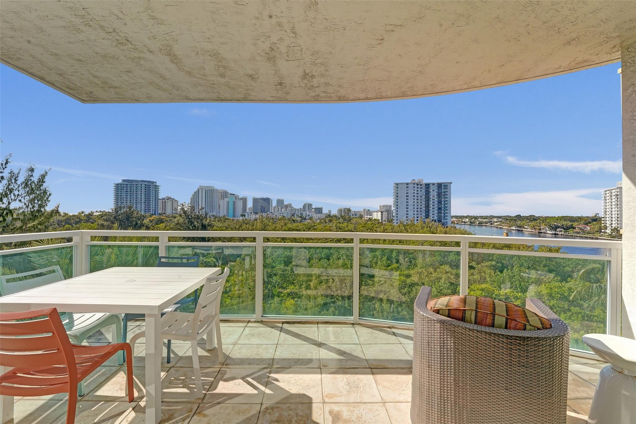 2845 NE 9th Street 601