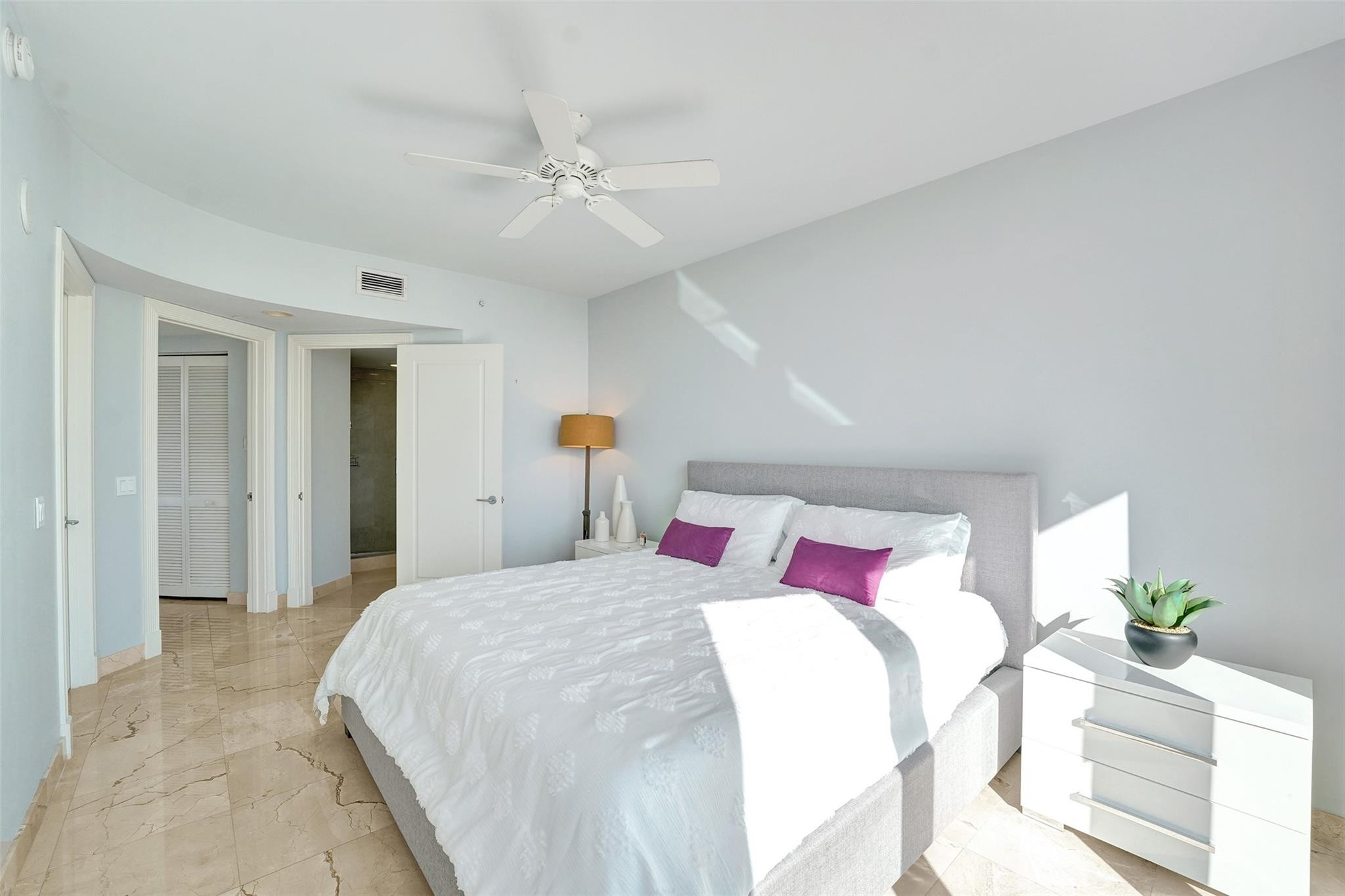 2845 NE 9th Street 601