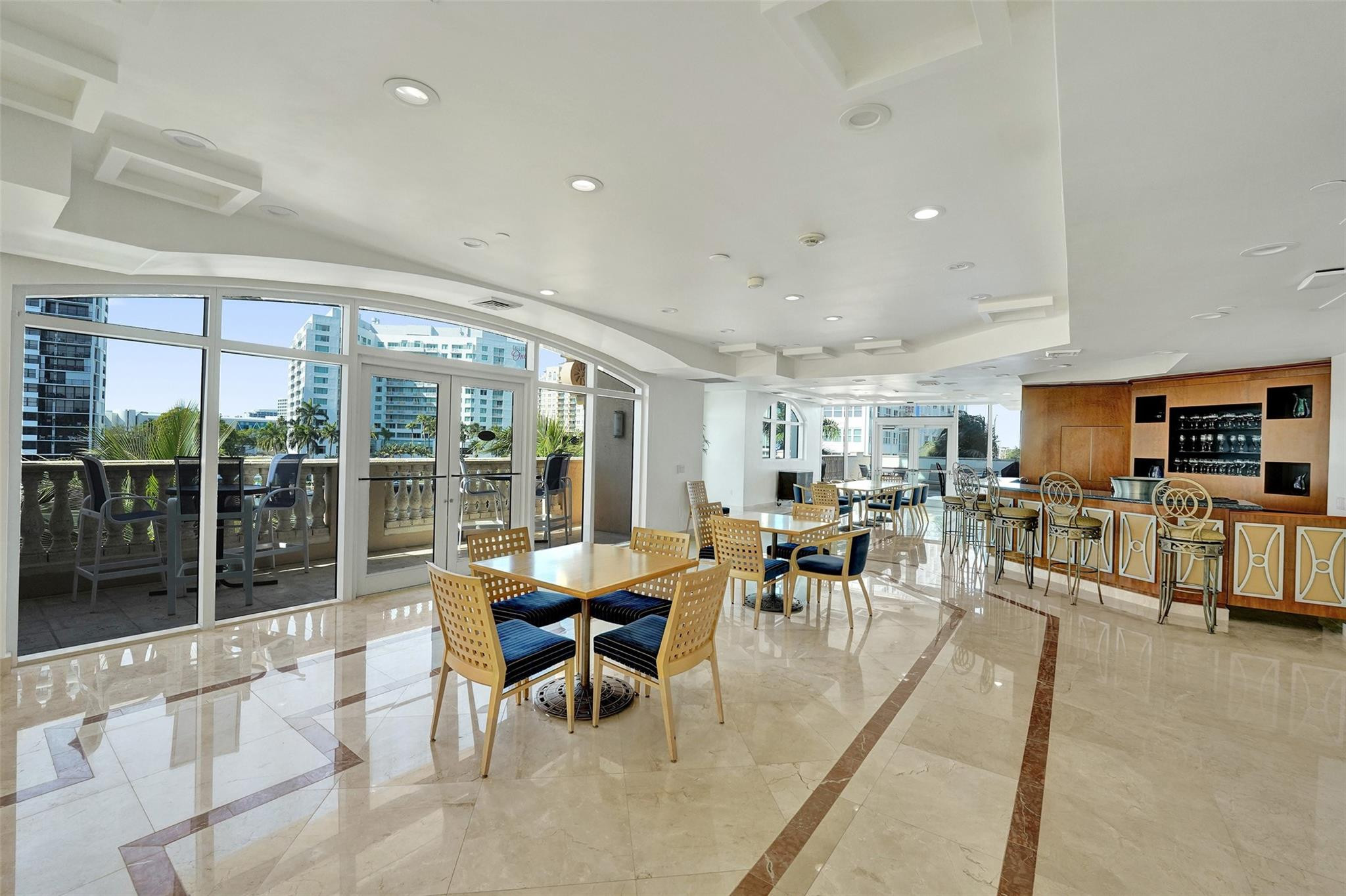2845 NE 9th Street 601