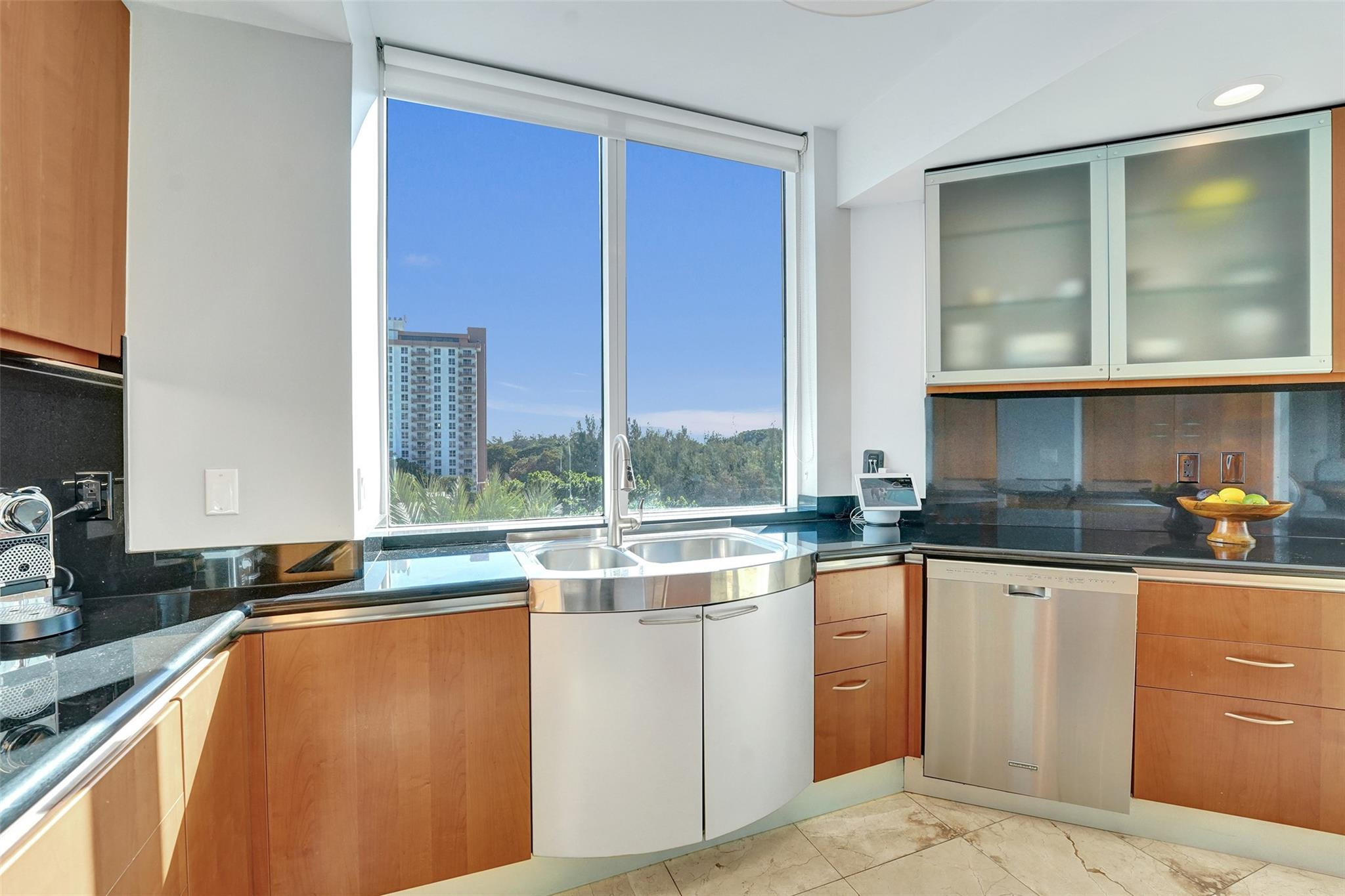 2845 NE 9th Street 601