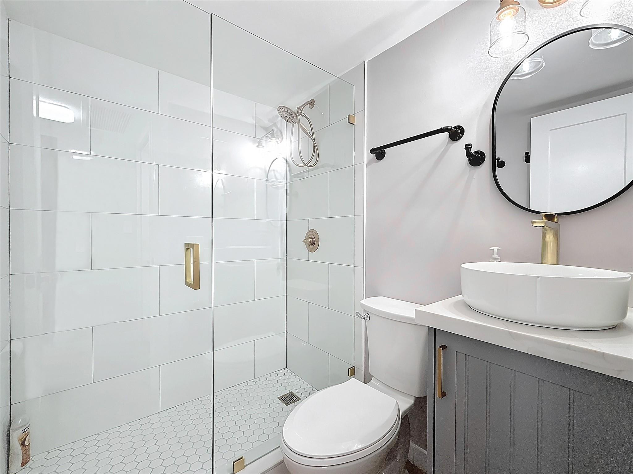 8818 W Mcnab Road 103