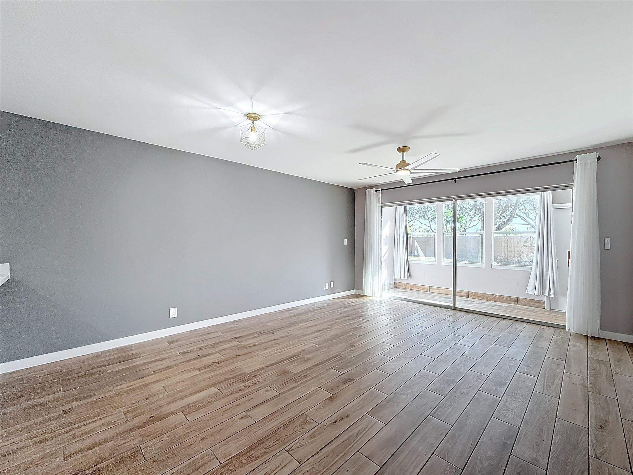 8818 W Mcnab Road 103